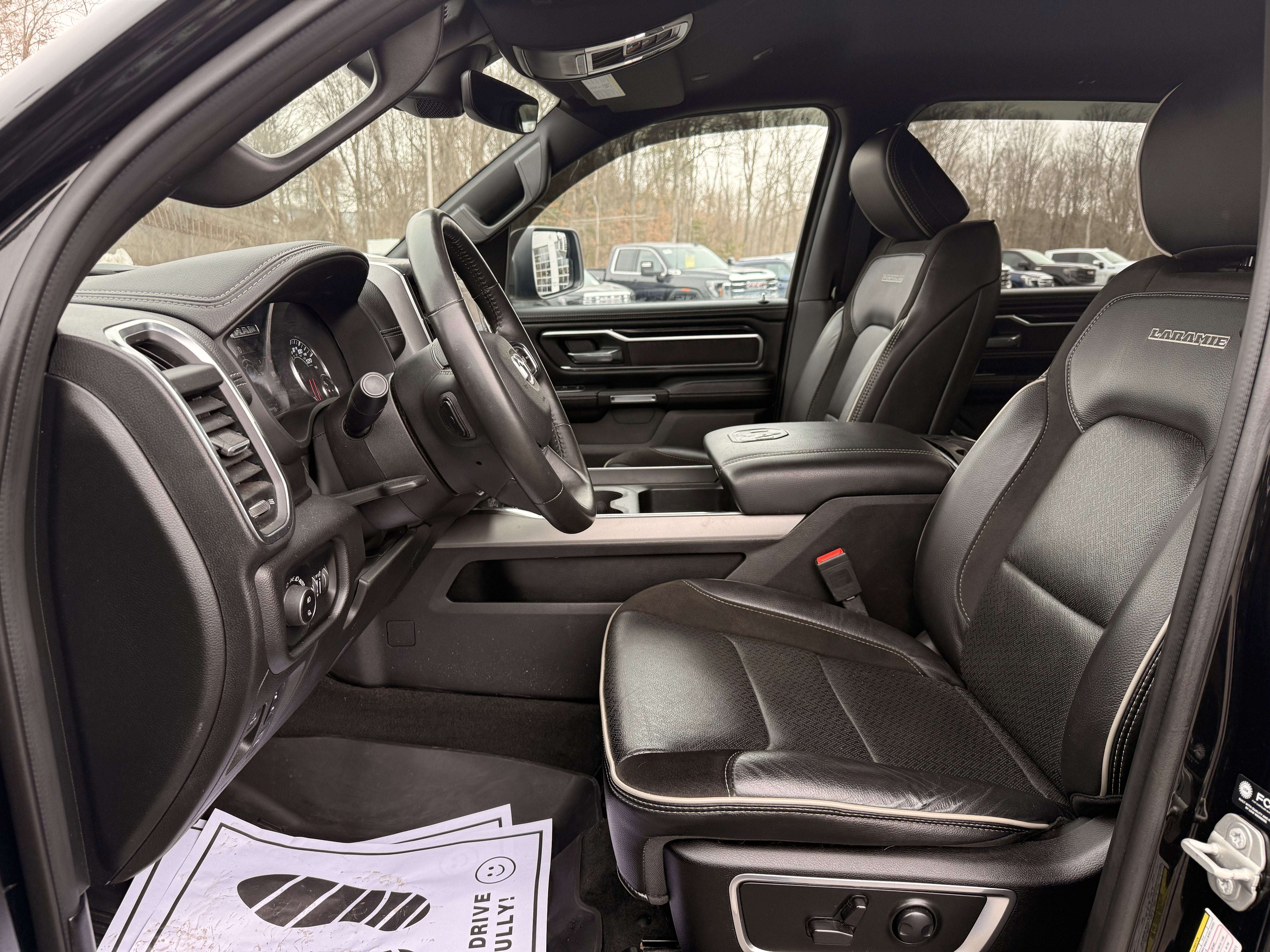 2024 RAM 1500 Laramie Crew Cab 4x4 5'7" Box