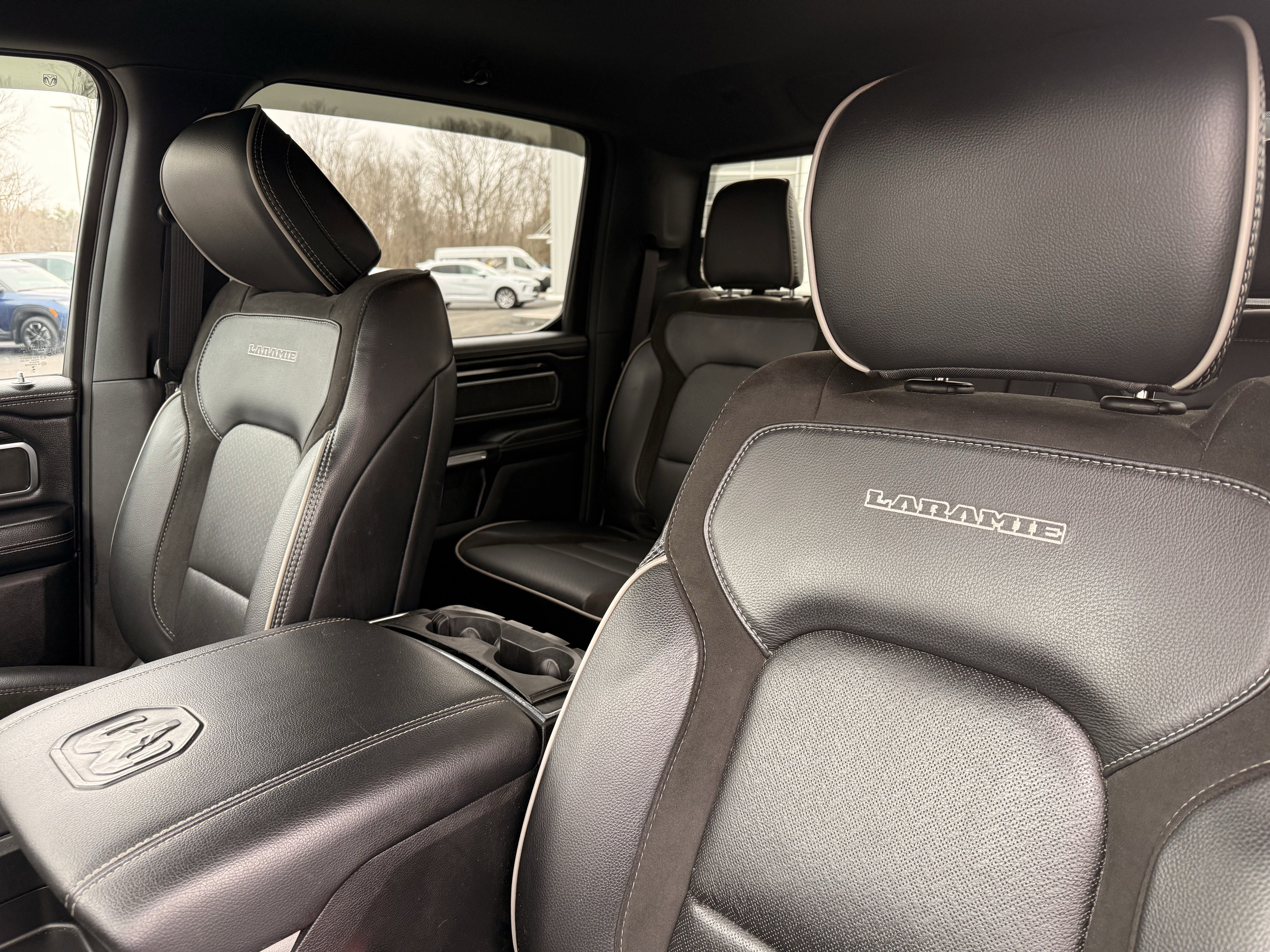 2024 RAM 1500 Laramie Crew Cab 4x4 5'7" Box