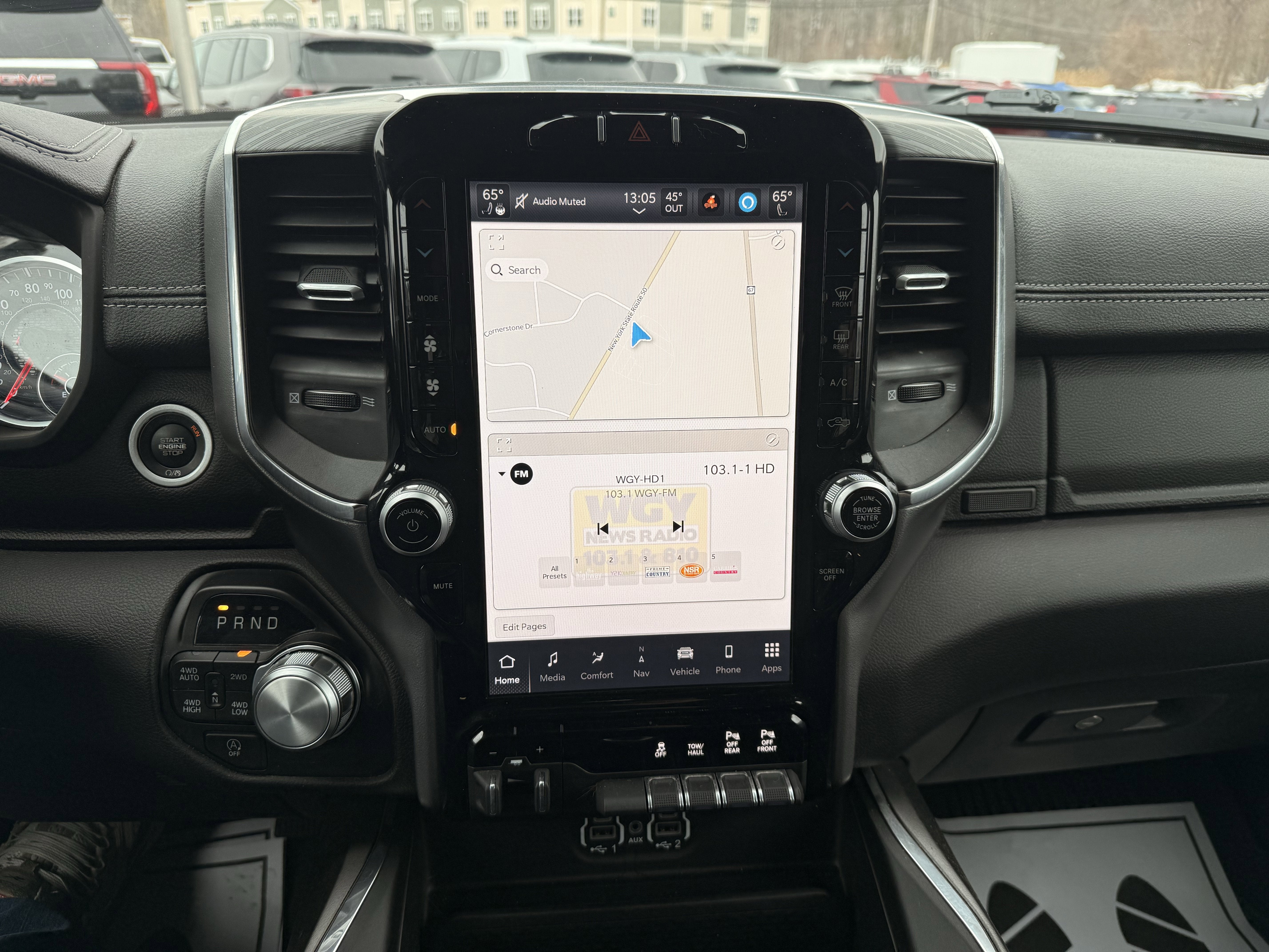 2024 RAM 1500 Laramie Crew Cab 4x4 5'7" Box