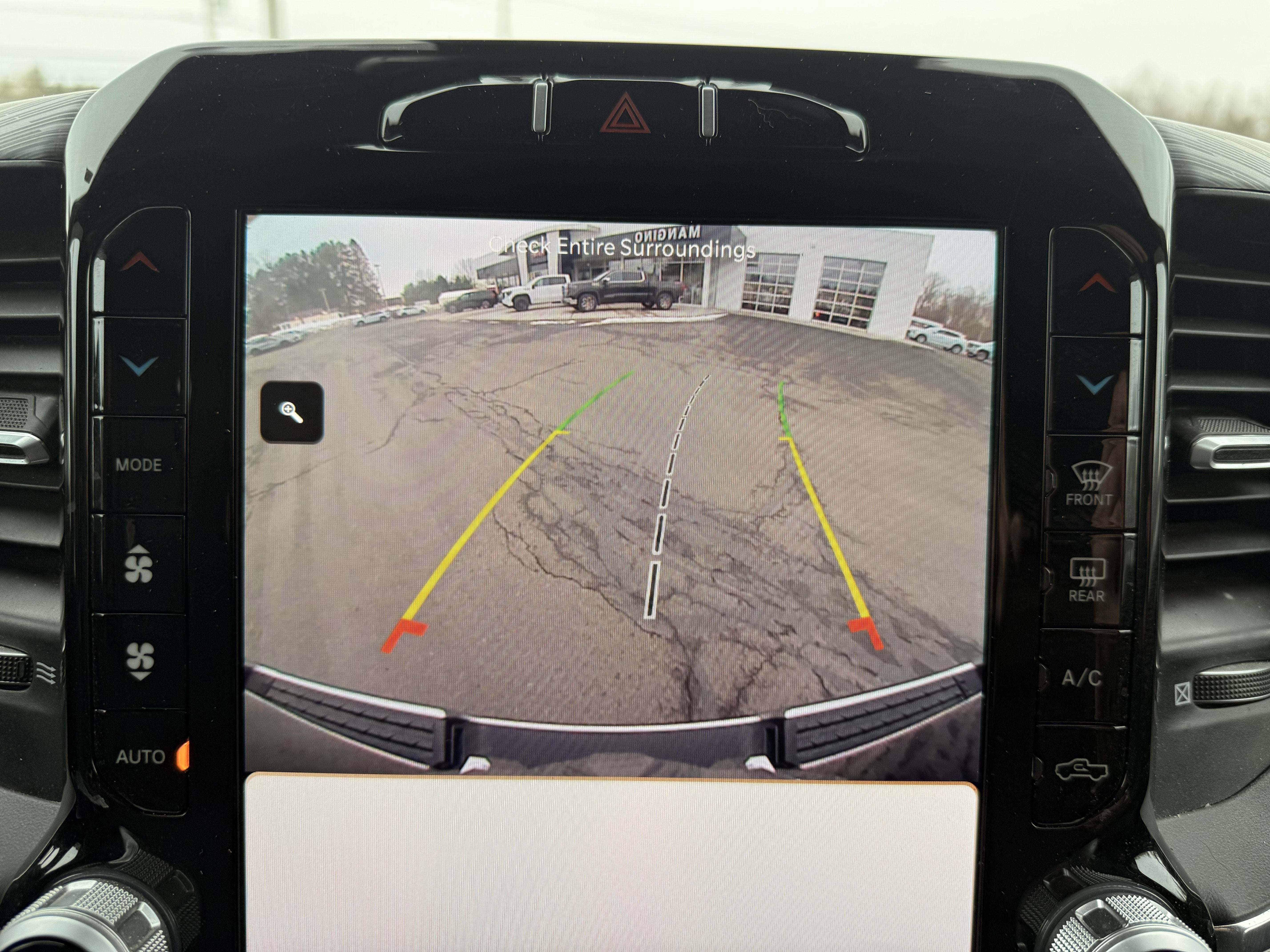 2024 RAM 1500 Laramie Crew Cab 4x4 5'7" Box