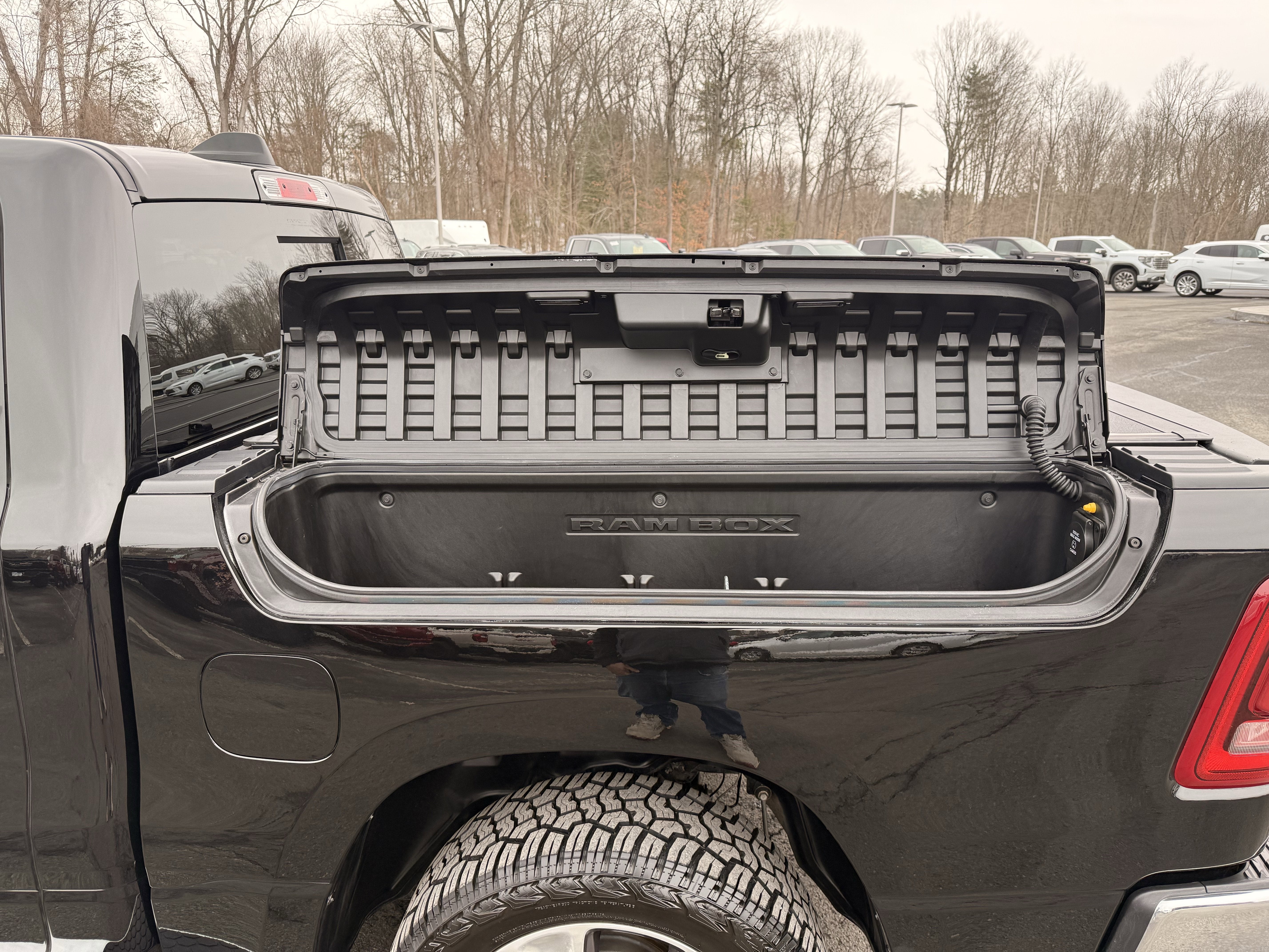 2024 RAM 1500 Laramie Crew Cab 4x4 5'7" Box