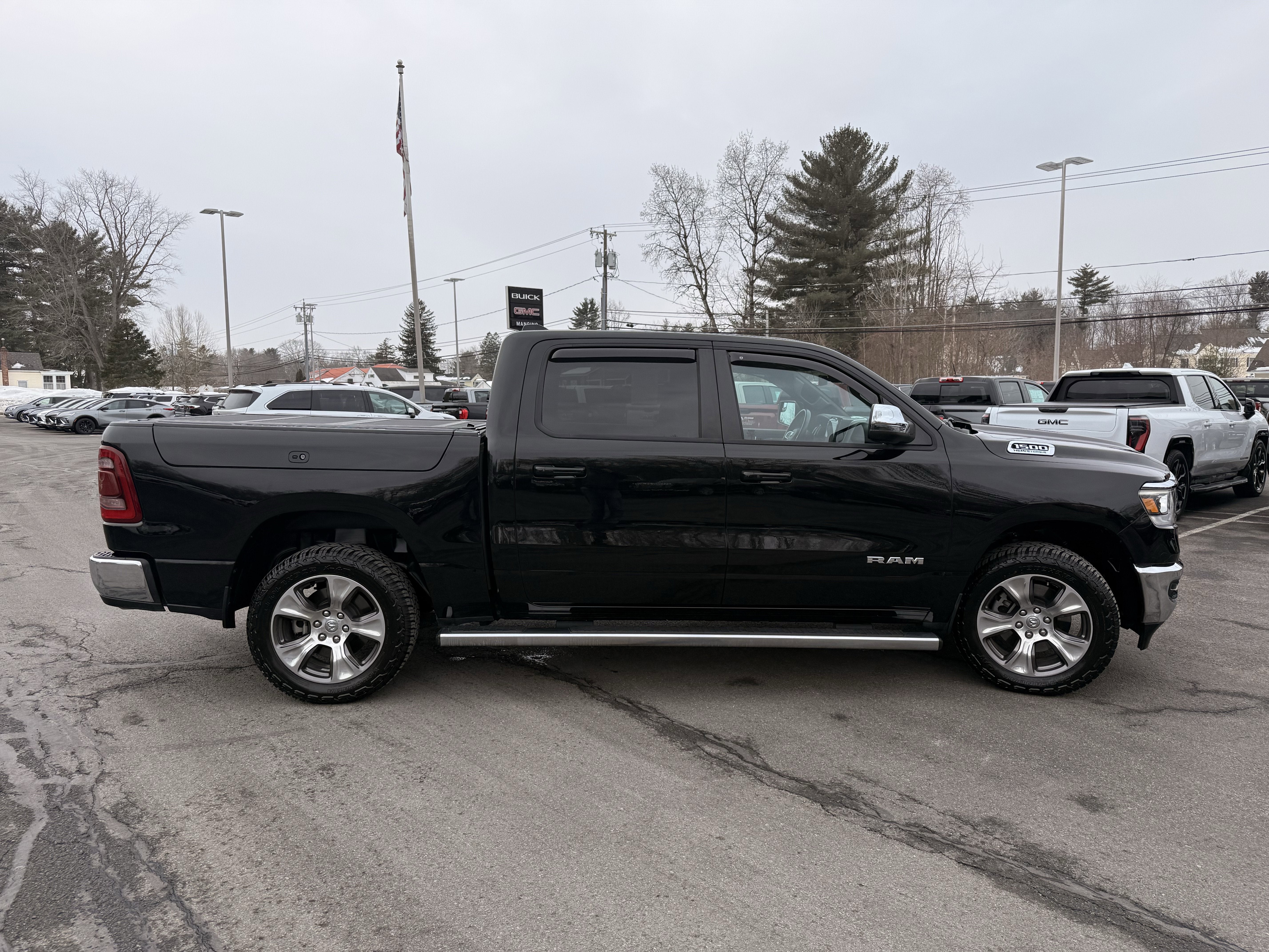 2024 RAM 1500 Laramie Crew Cab 4x4 5'7" Box