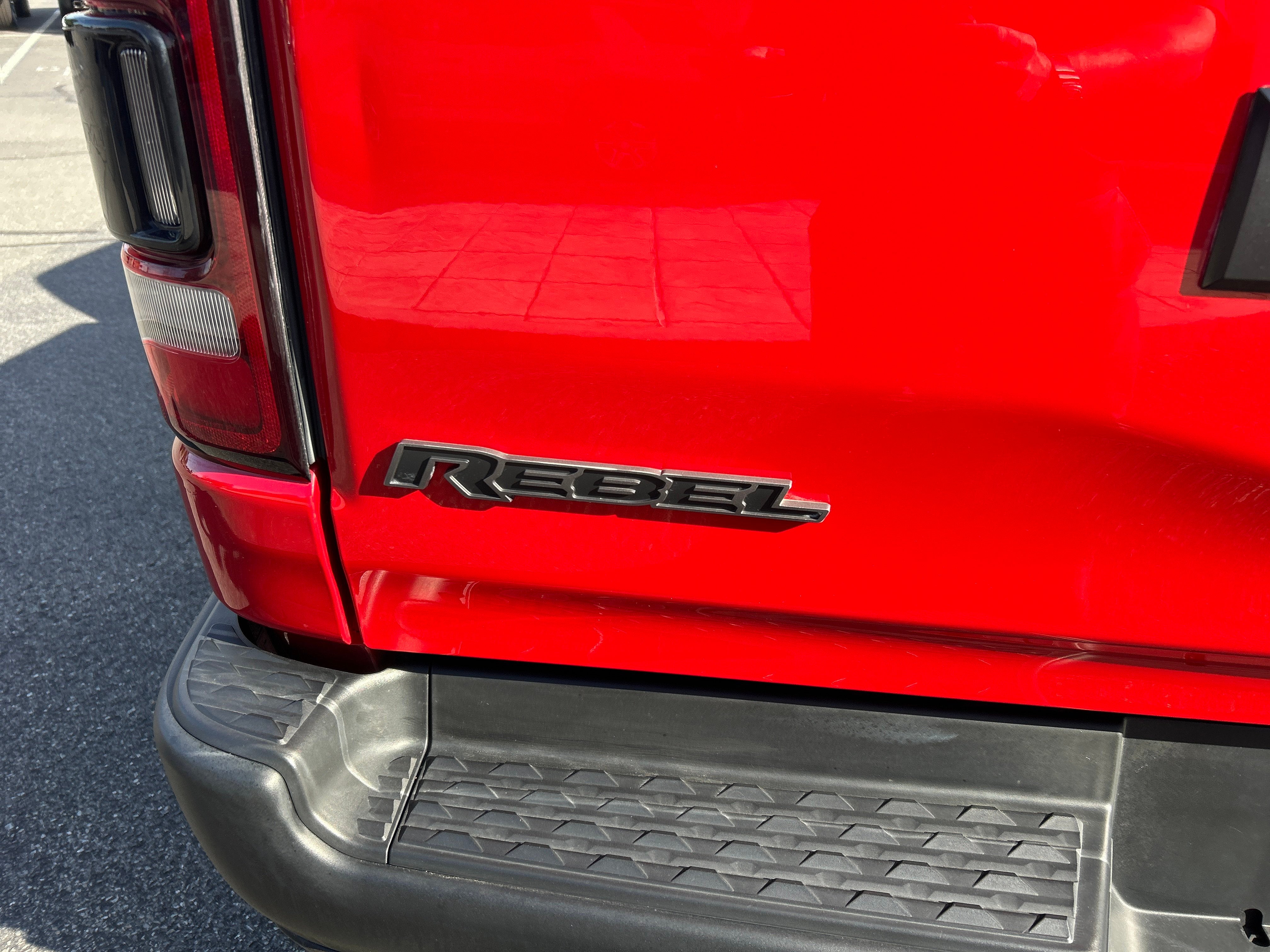 2019 RAM 1500 Rebel Crew Cab 4x4 5'7" Box