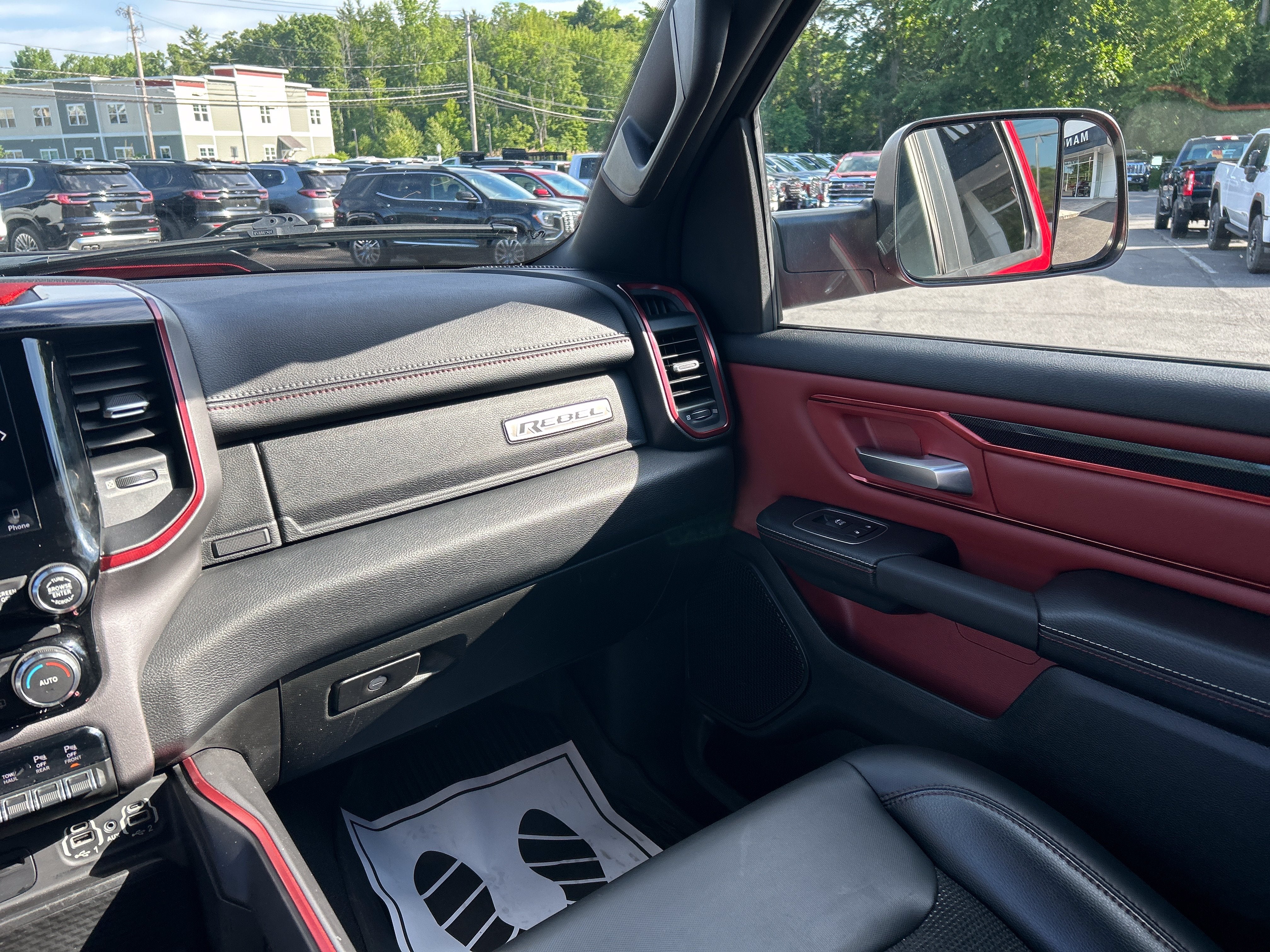2019 RAM 1500 Rebel Crew Cab 4x4 5'7" Box