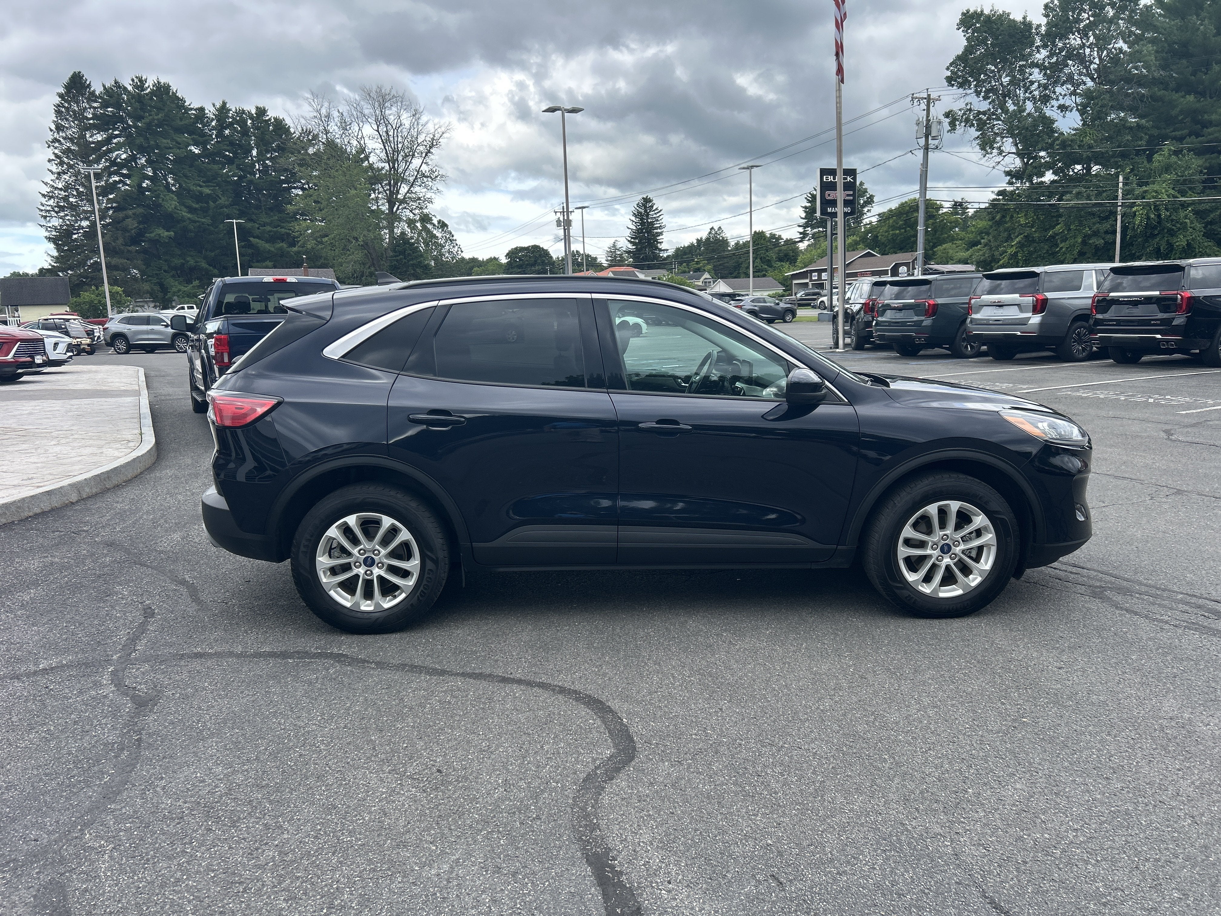 2021 Ford Escape SE
