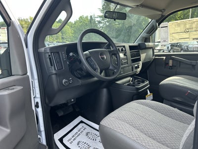 2026 GMC Savana Cutaway 3500 1WT