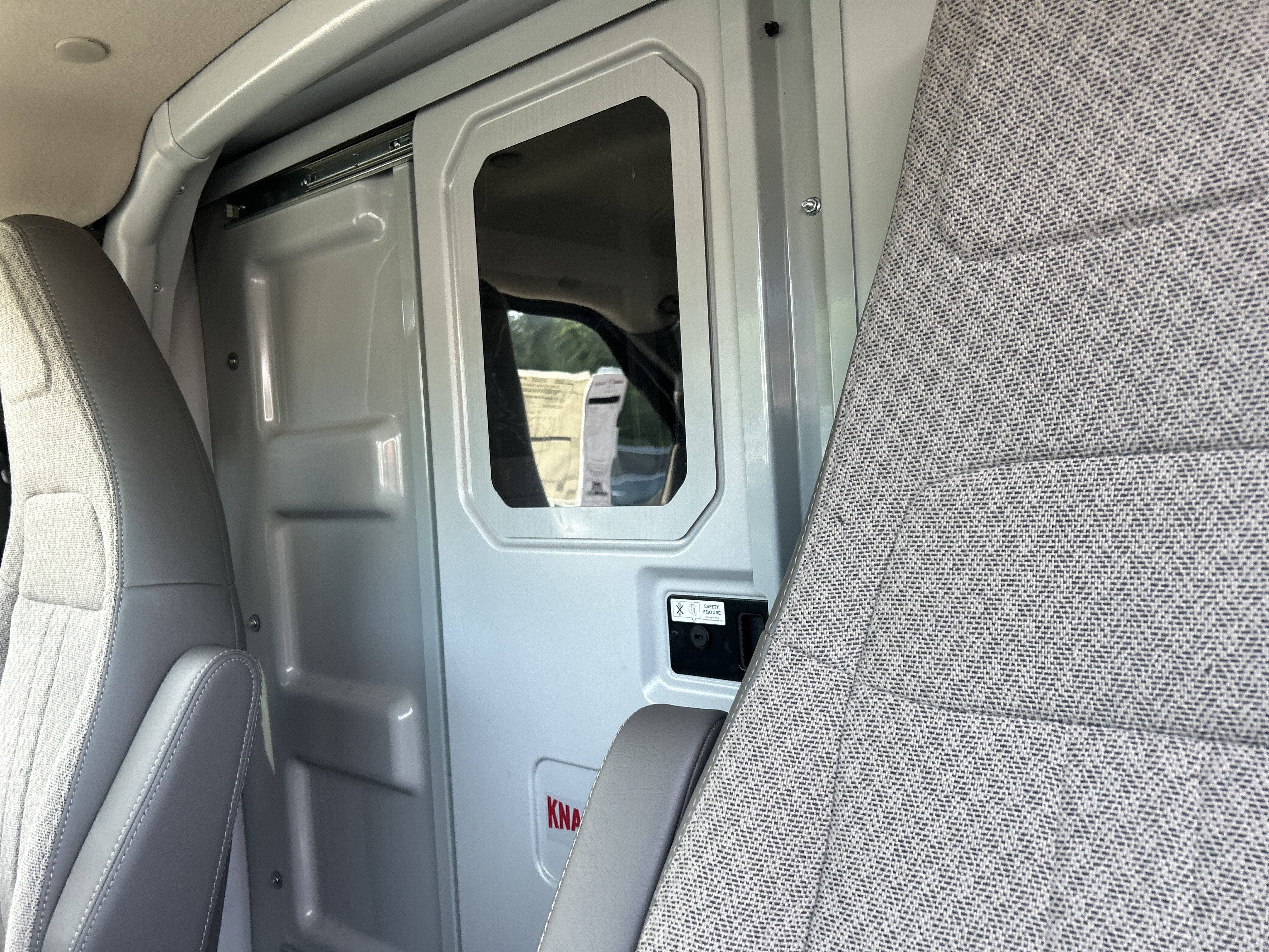 2026 GMC Savana Cutaway 3500 1WT