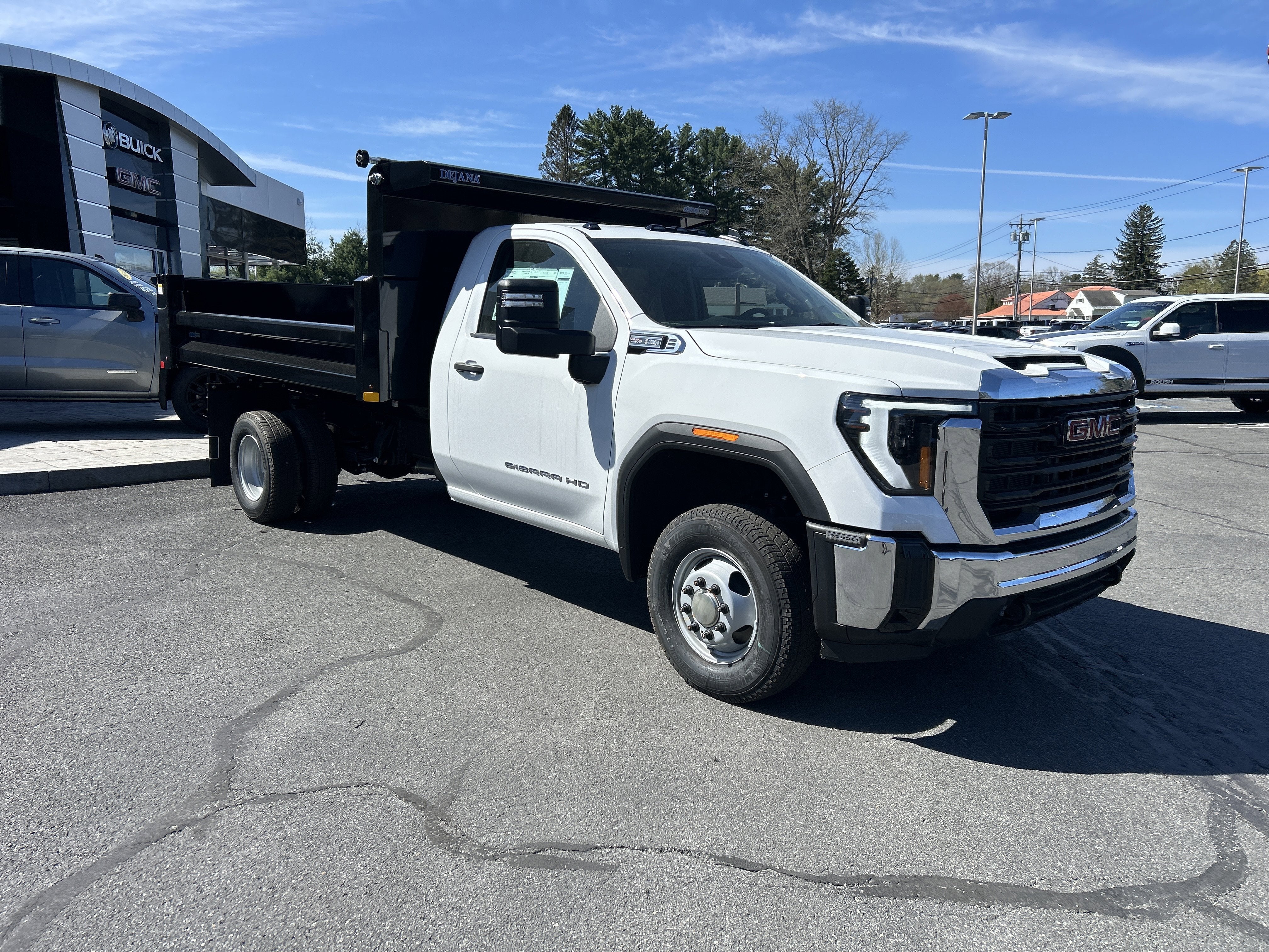 2026 GMC Sierra 3500 HD Chassis Cab Pro
