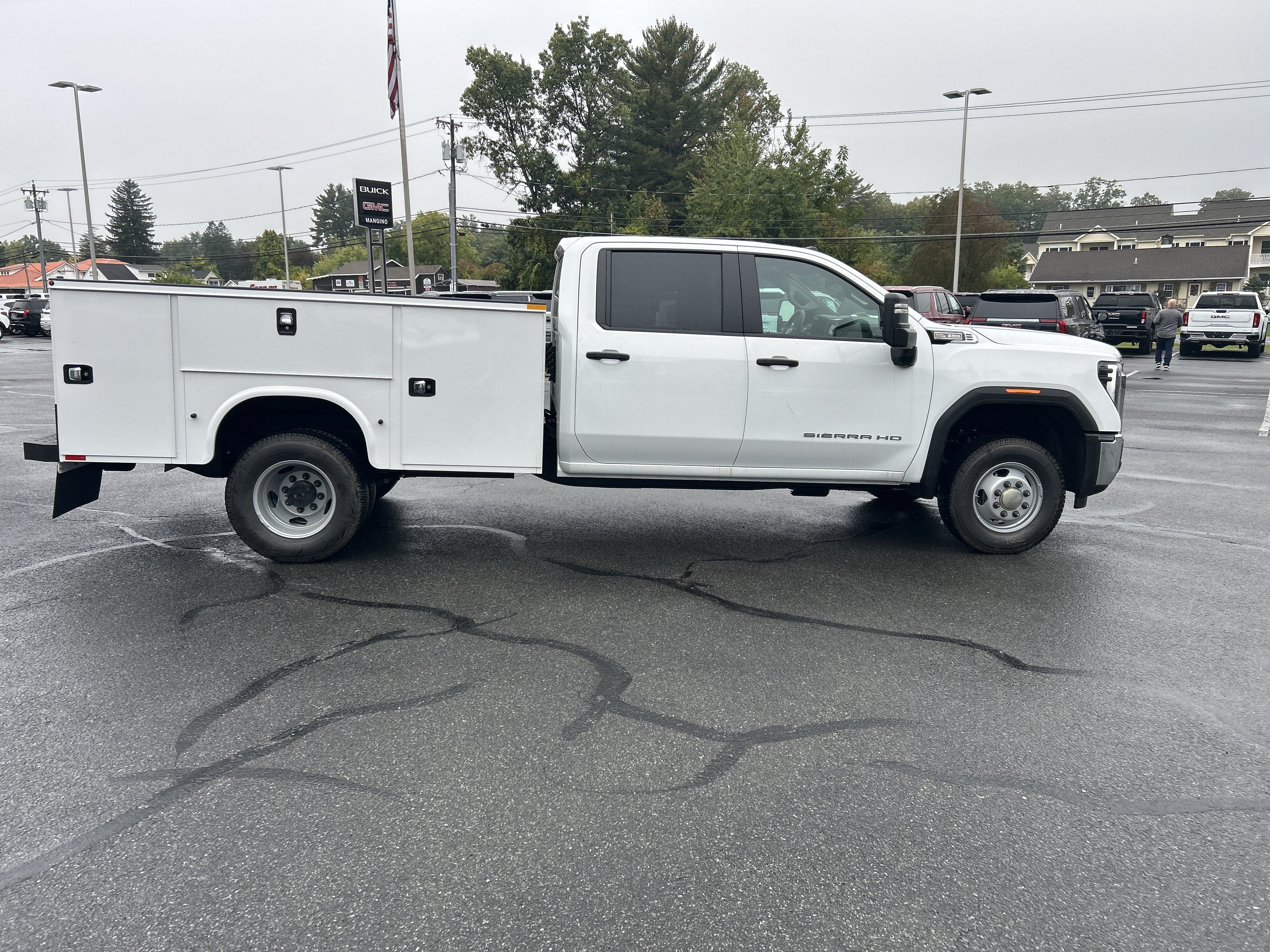 2026 GMC Sierra 3500 HD Chassis Cab Pro