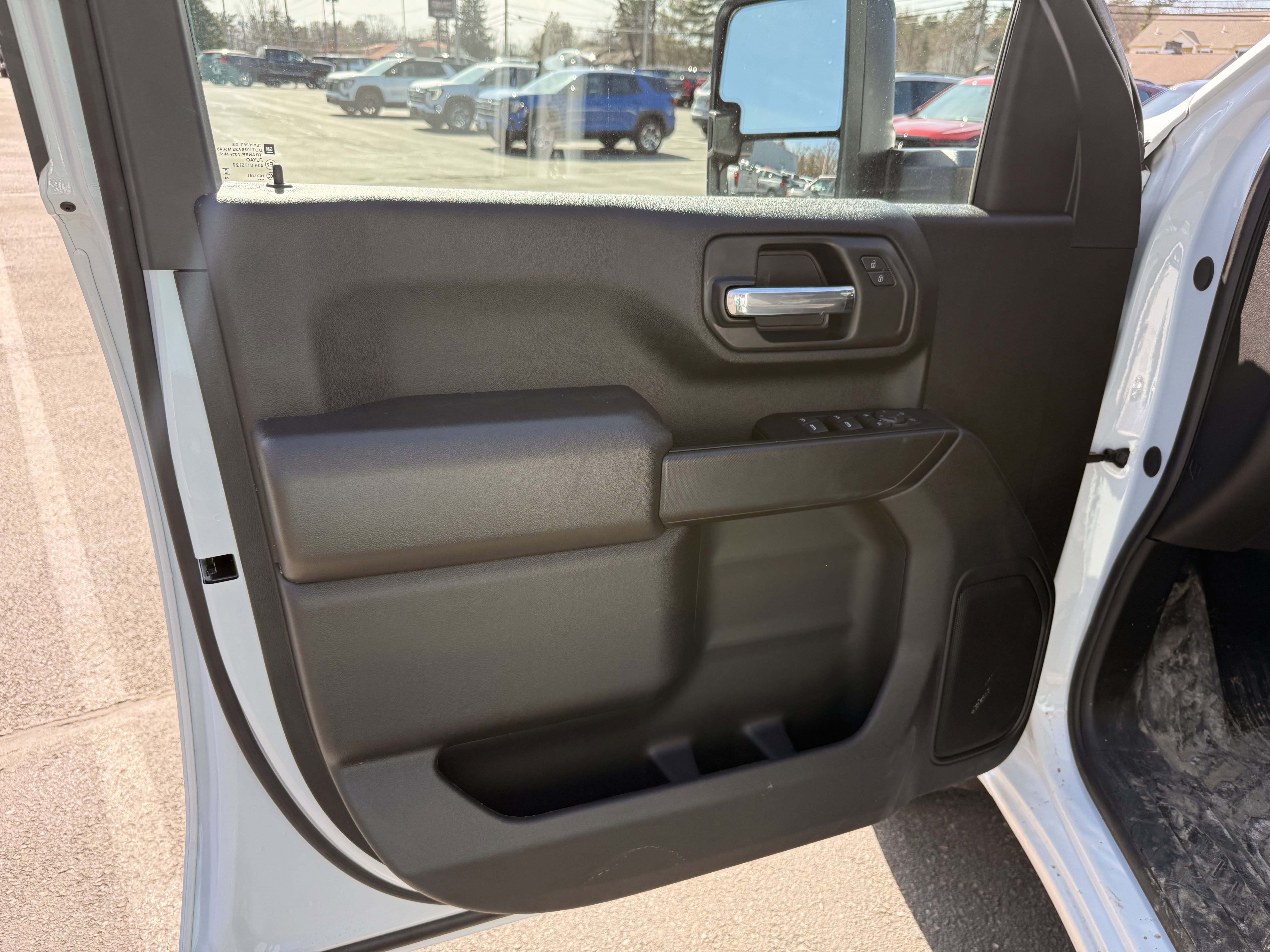 2025 GMC Sierra 3500 HD Chassis Cab Pro