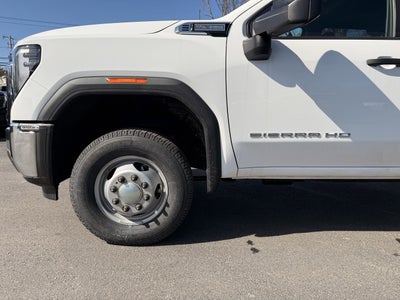 2025 GMC Sierra 3500 HD Chassis Cab Pro