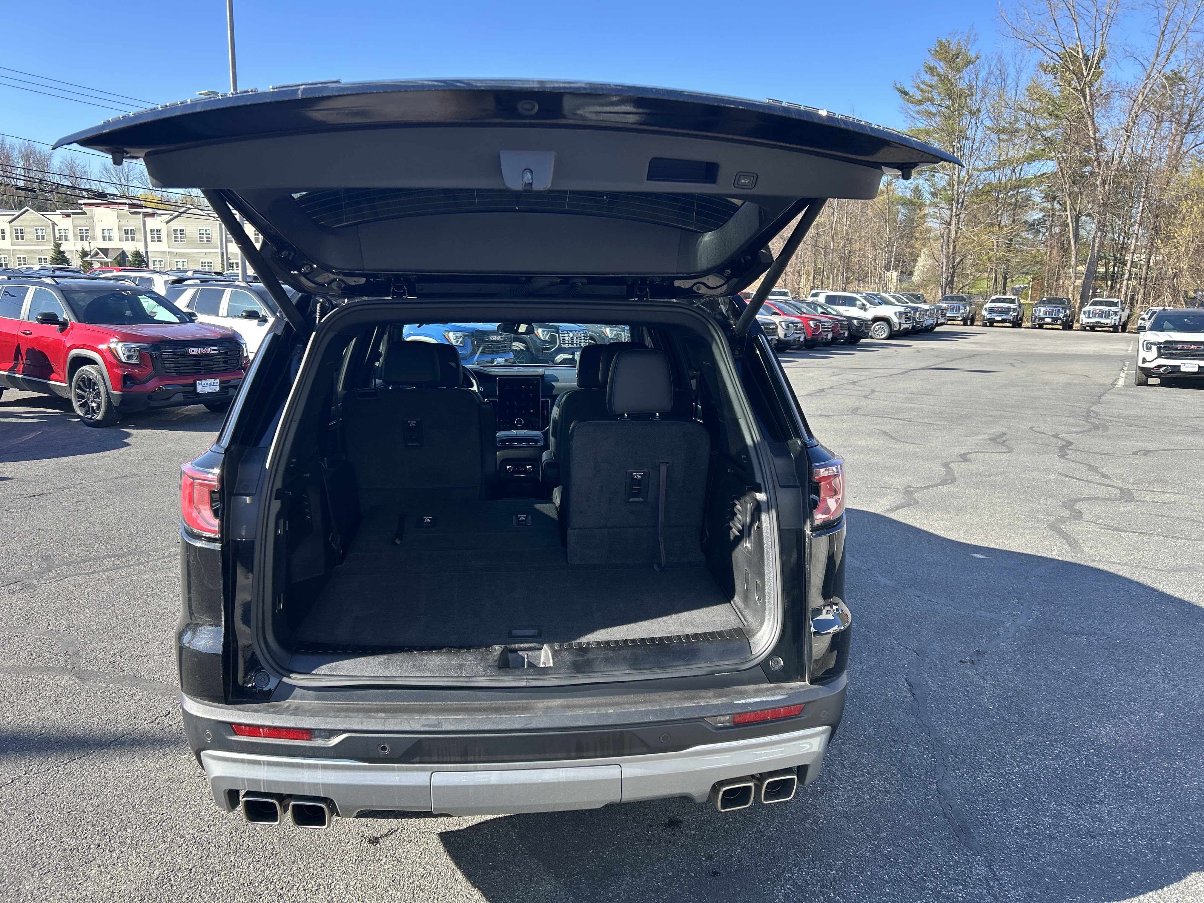 2024 GMC Acadia Elevation