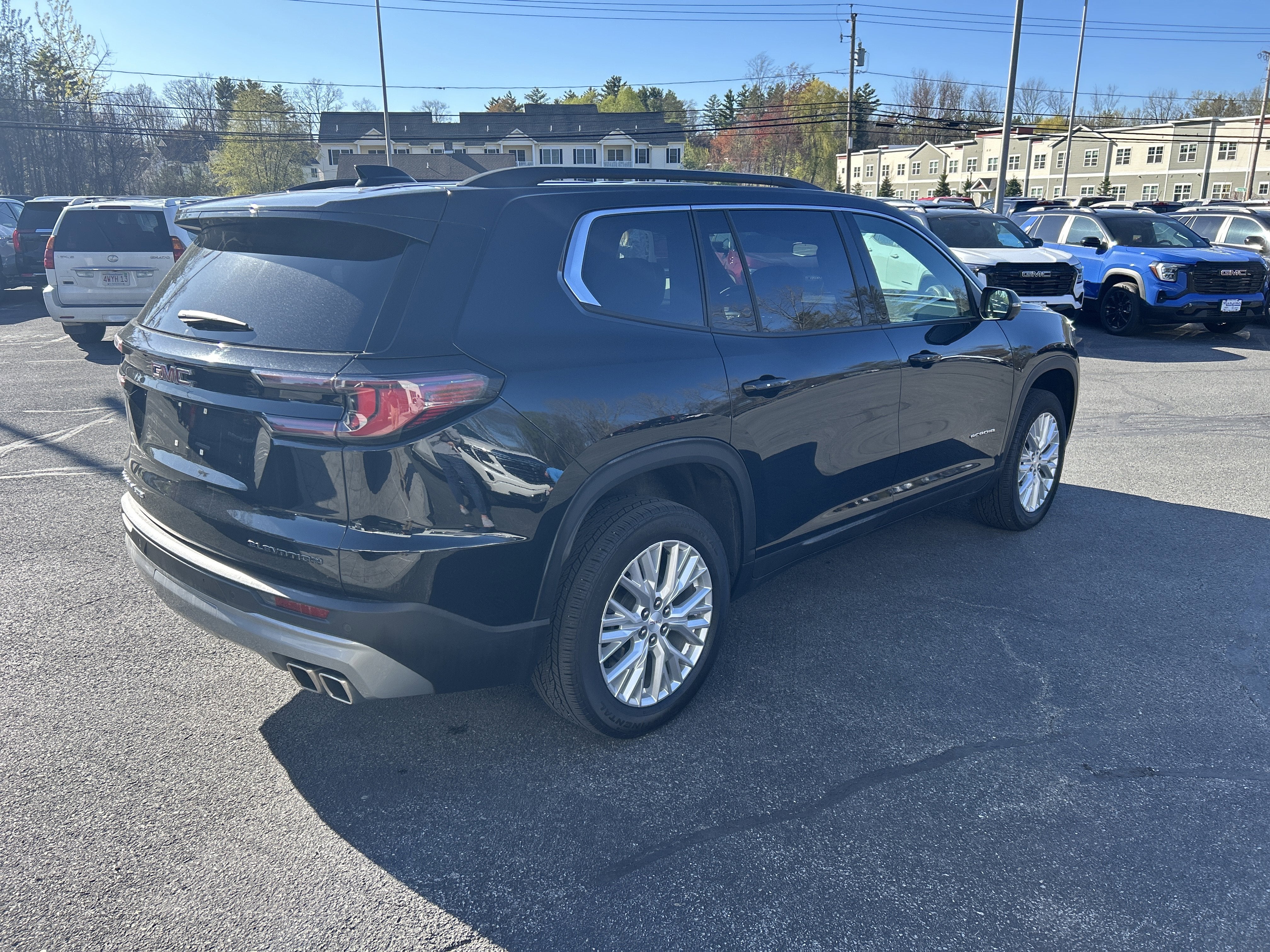 2024 GMC Acadia Elevation