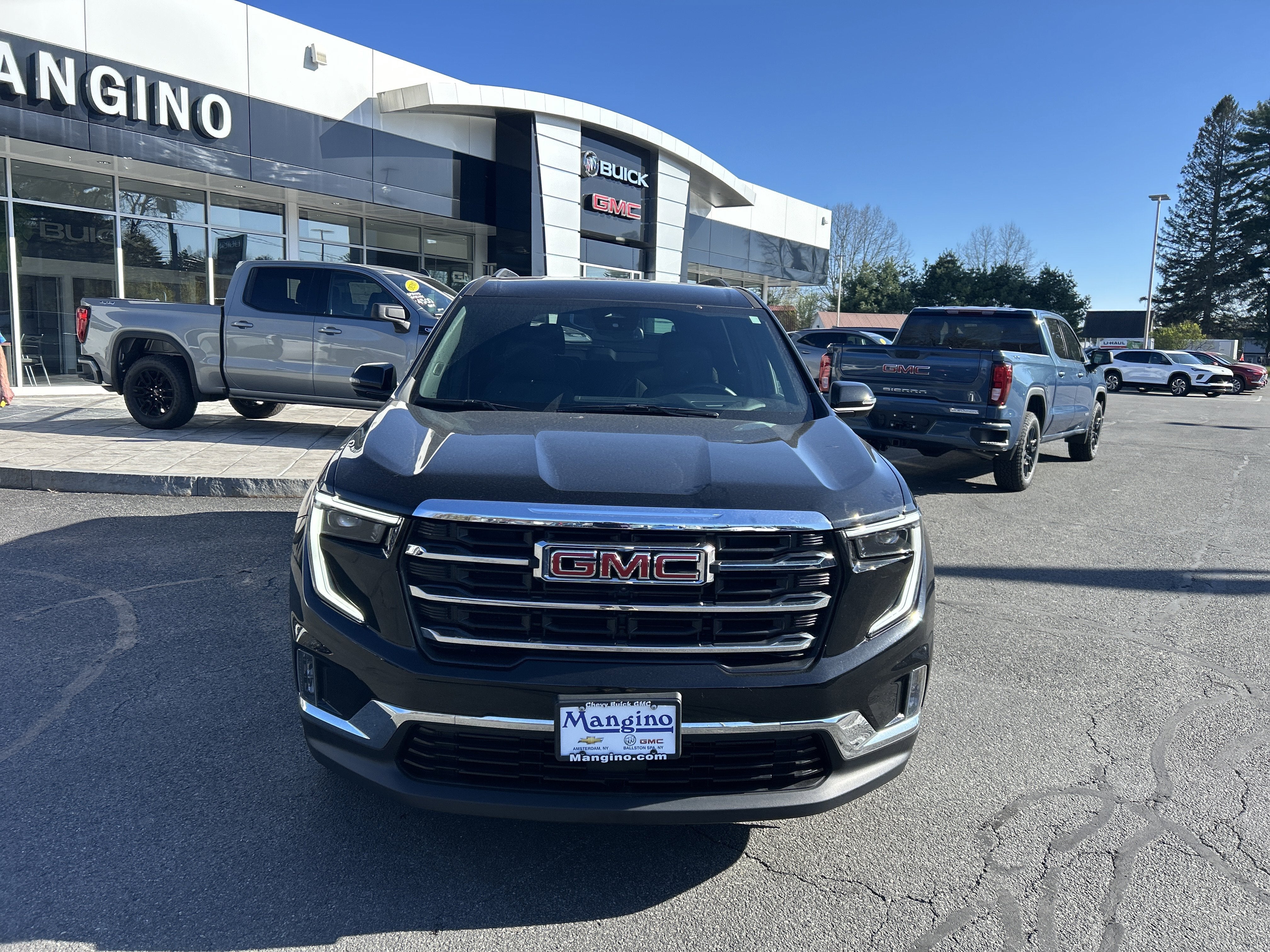 2024 GMC Acadia Elevation