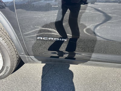 2024 GMC Acadia Elevation