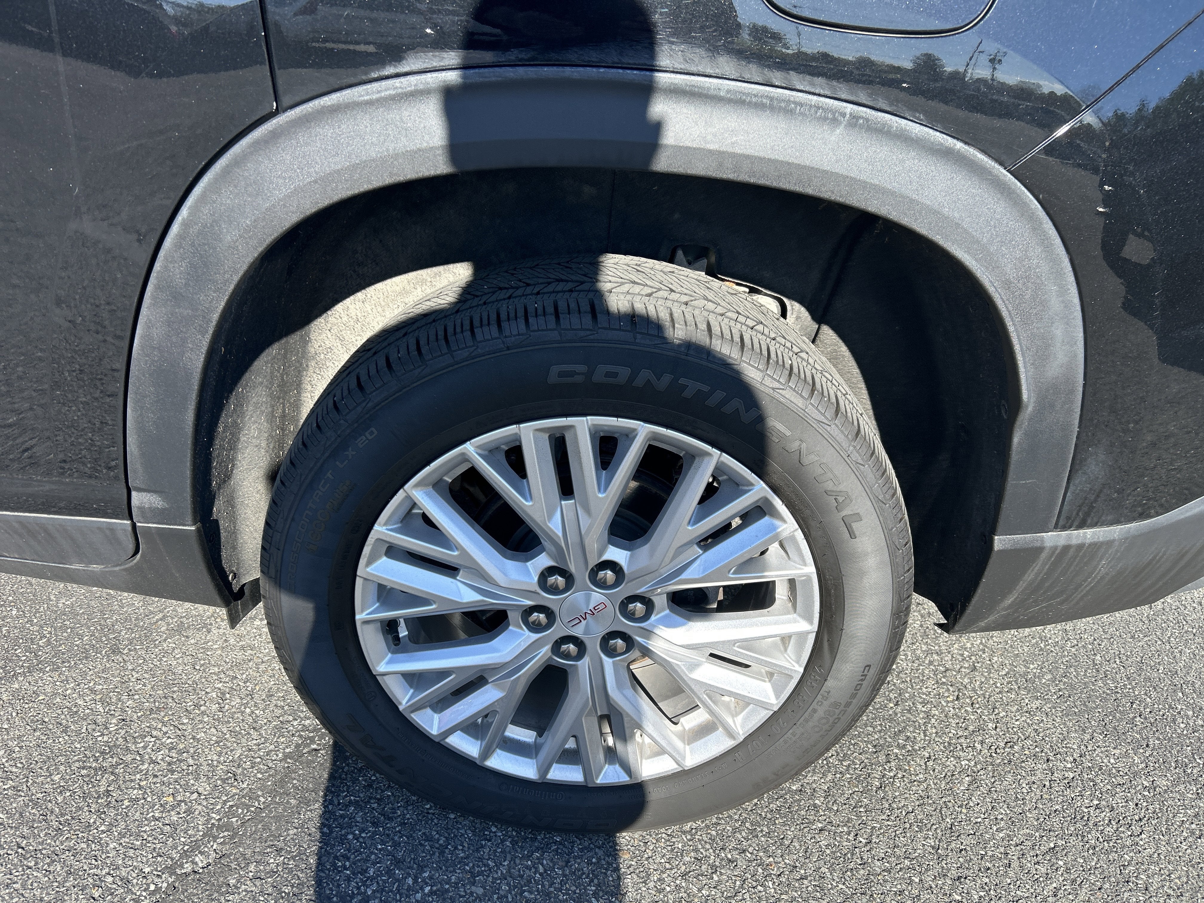 2024 GMC Acadia Elevation