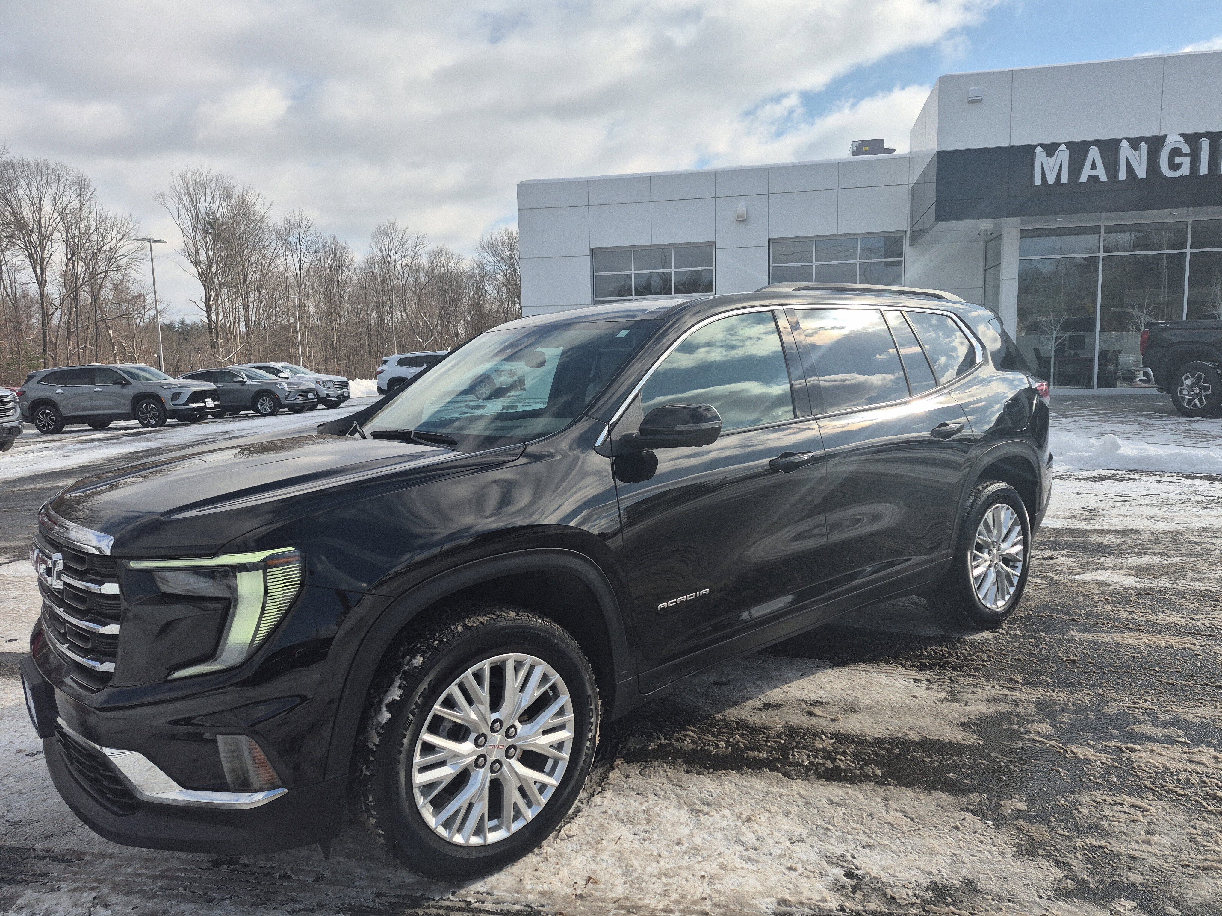 2024 GMC Acadia Elevation