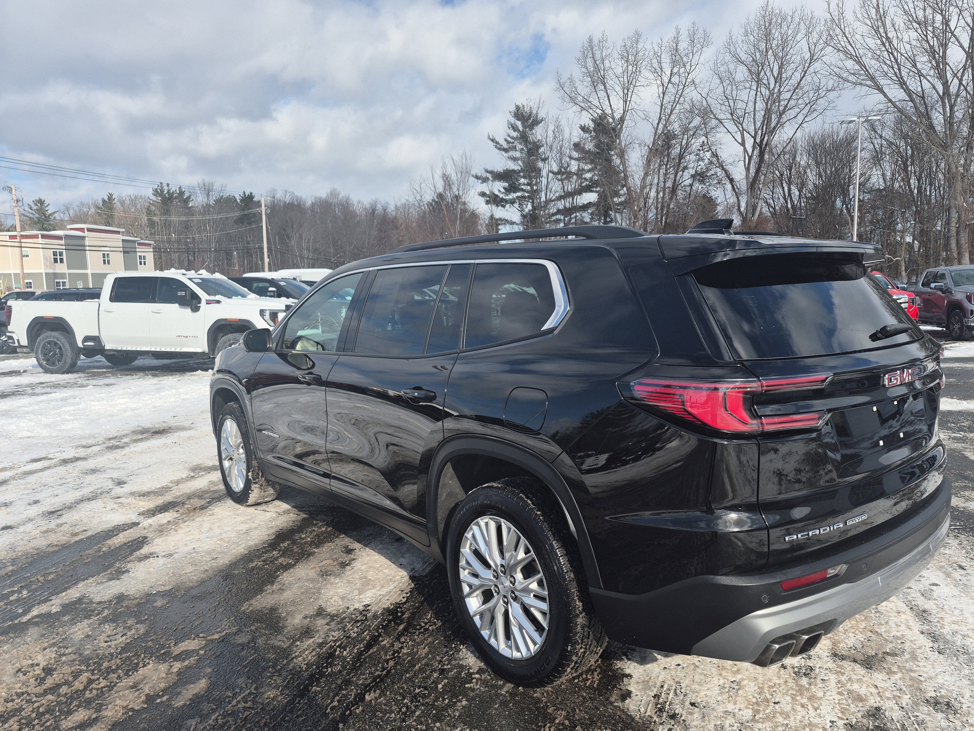 2024 GMC Acadia Elevation