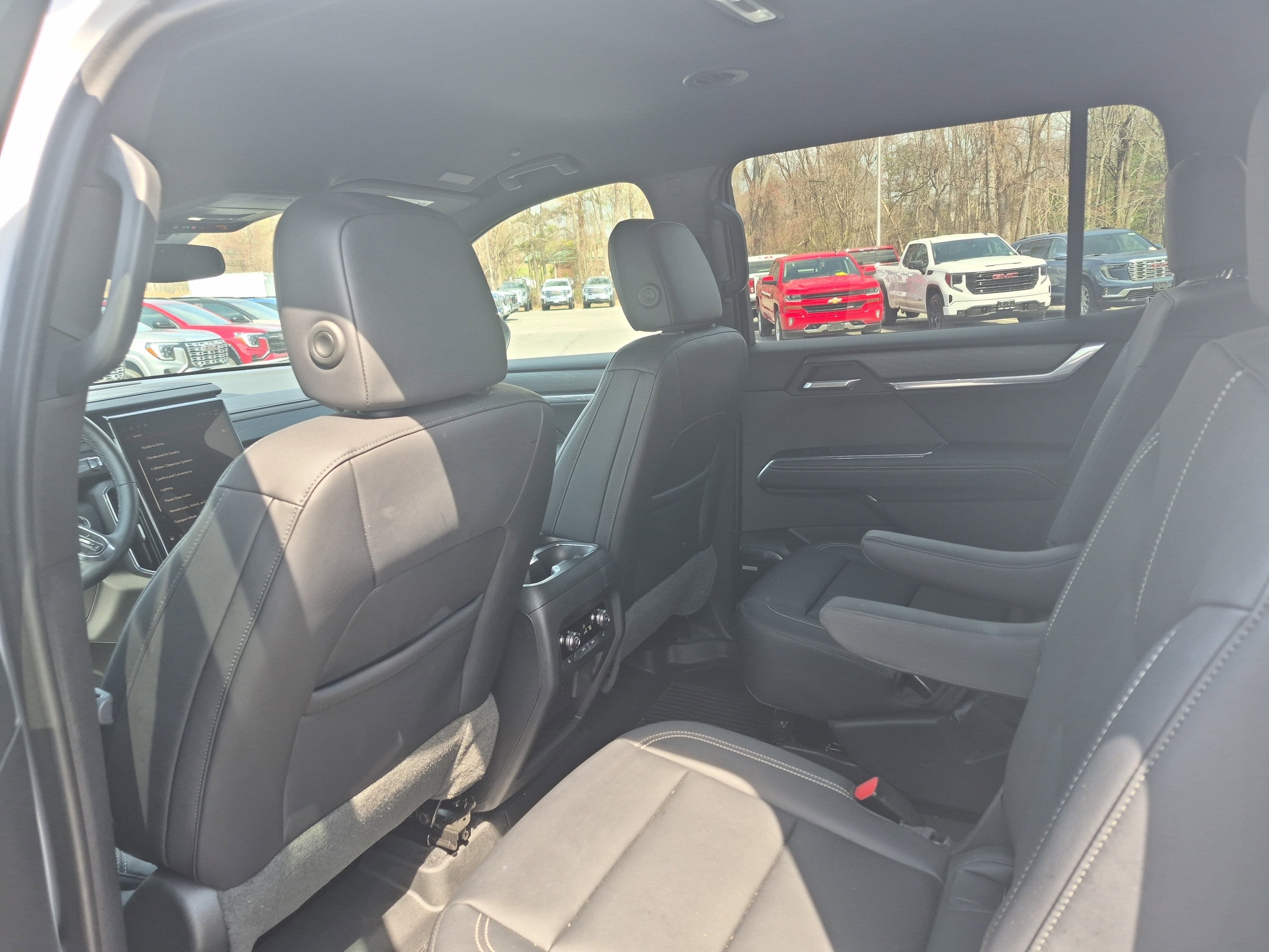2024 GMC Acadia Elevation