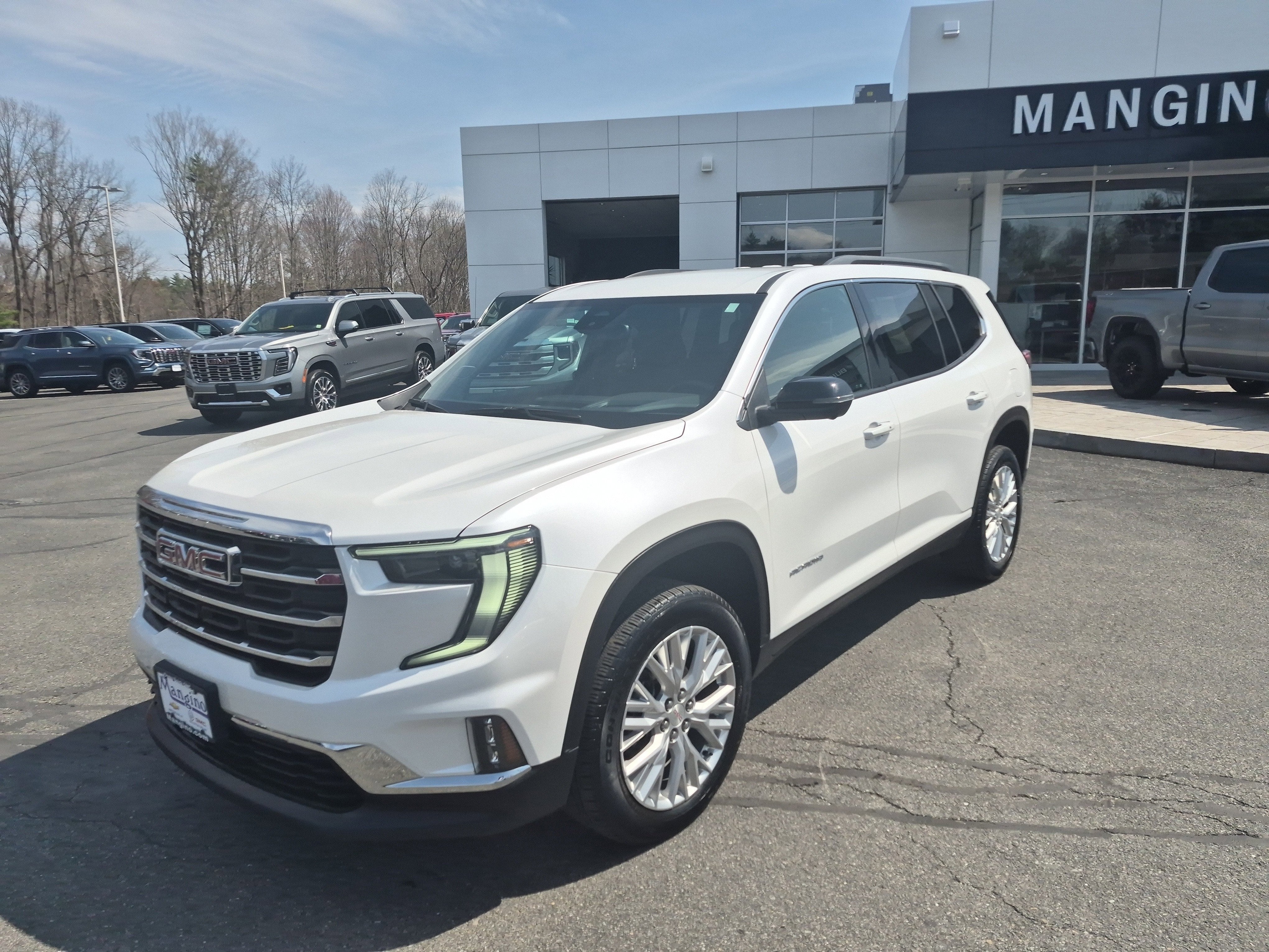 2024 GMC Acadia Elevation