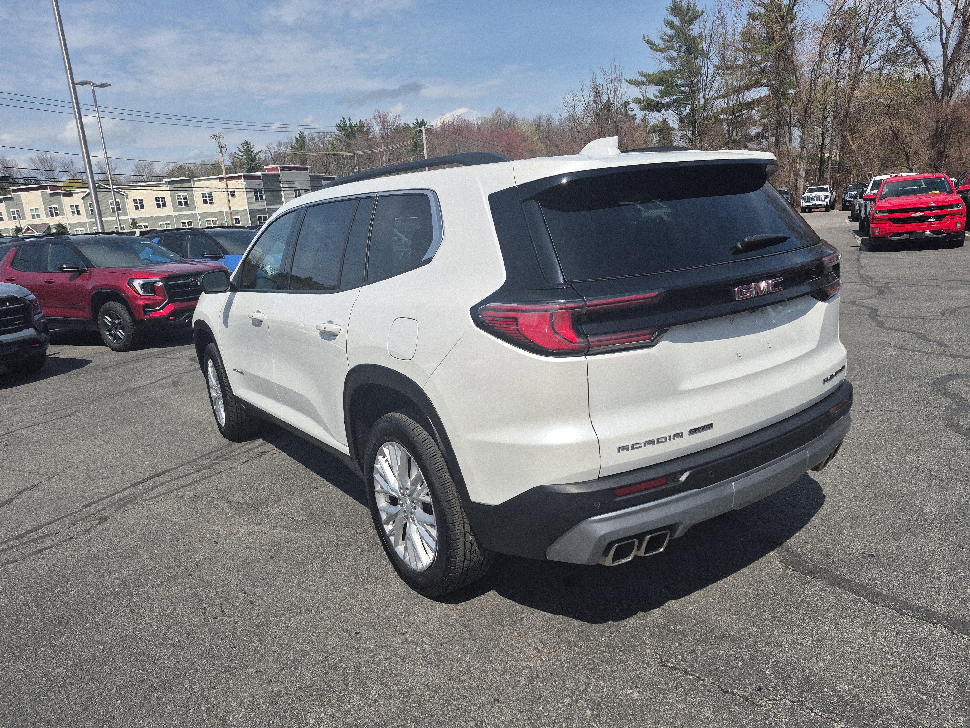2024 GMC Acadia Elevation