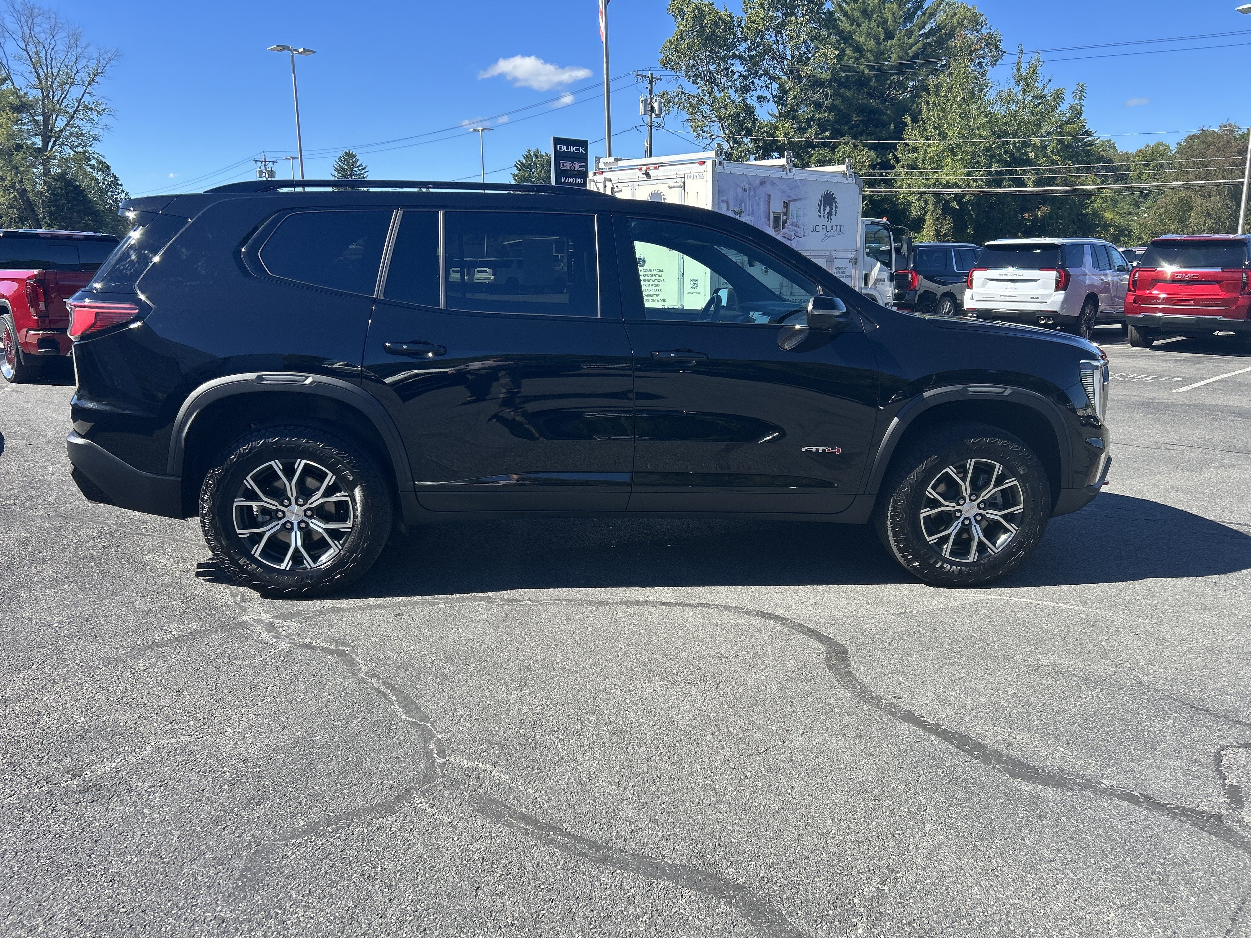 2024 GMC Acadia AT4
