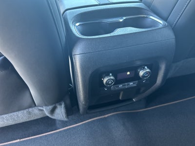 2024 GMC Acadia AT4