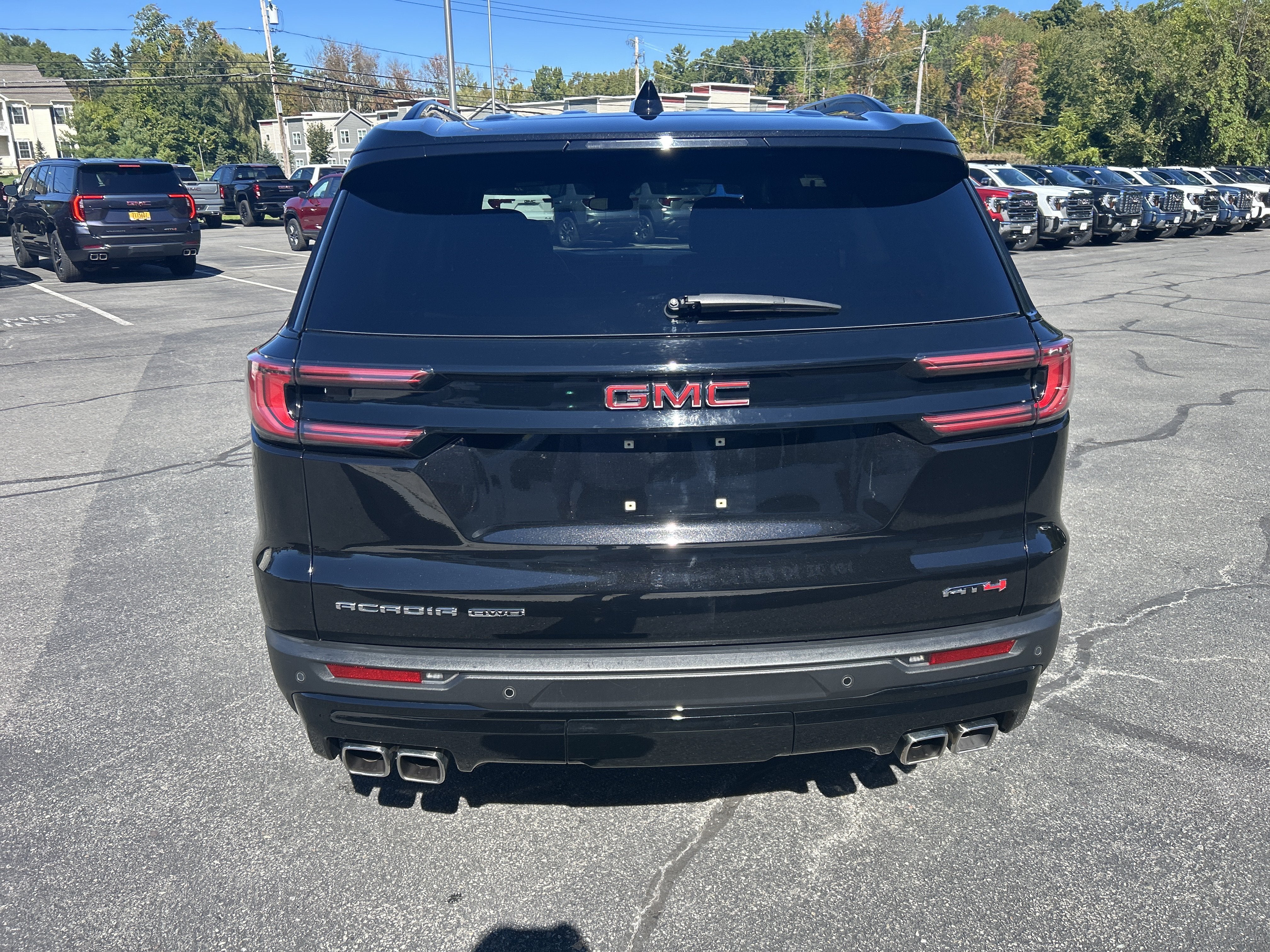2024 GMC Acadia AT4
