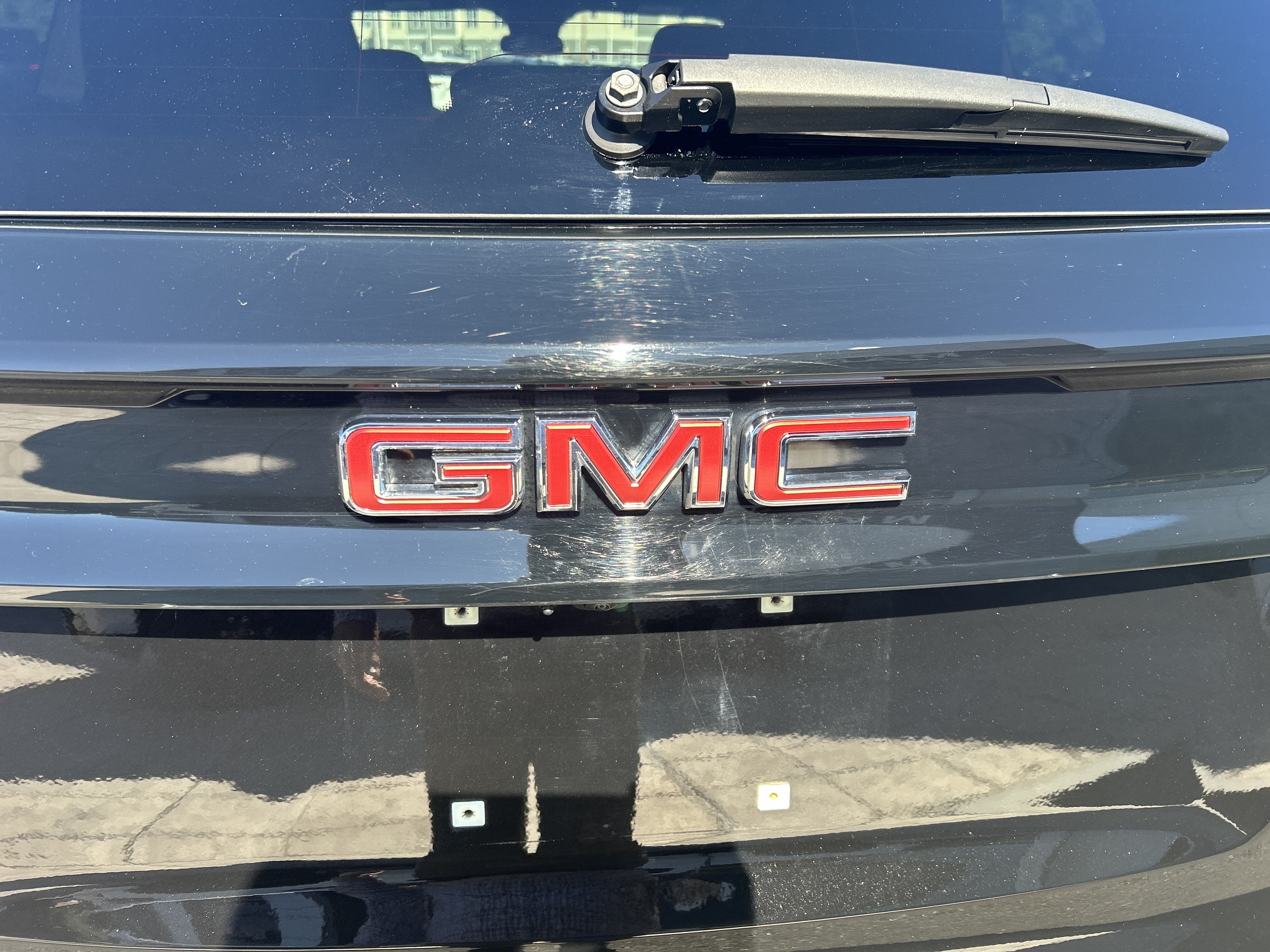 2024 GMC Acadia AT4