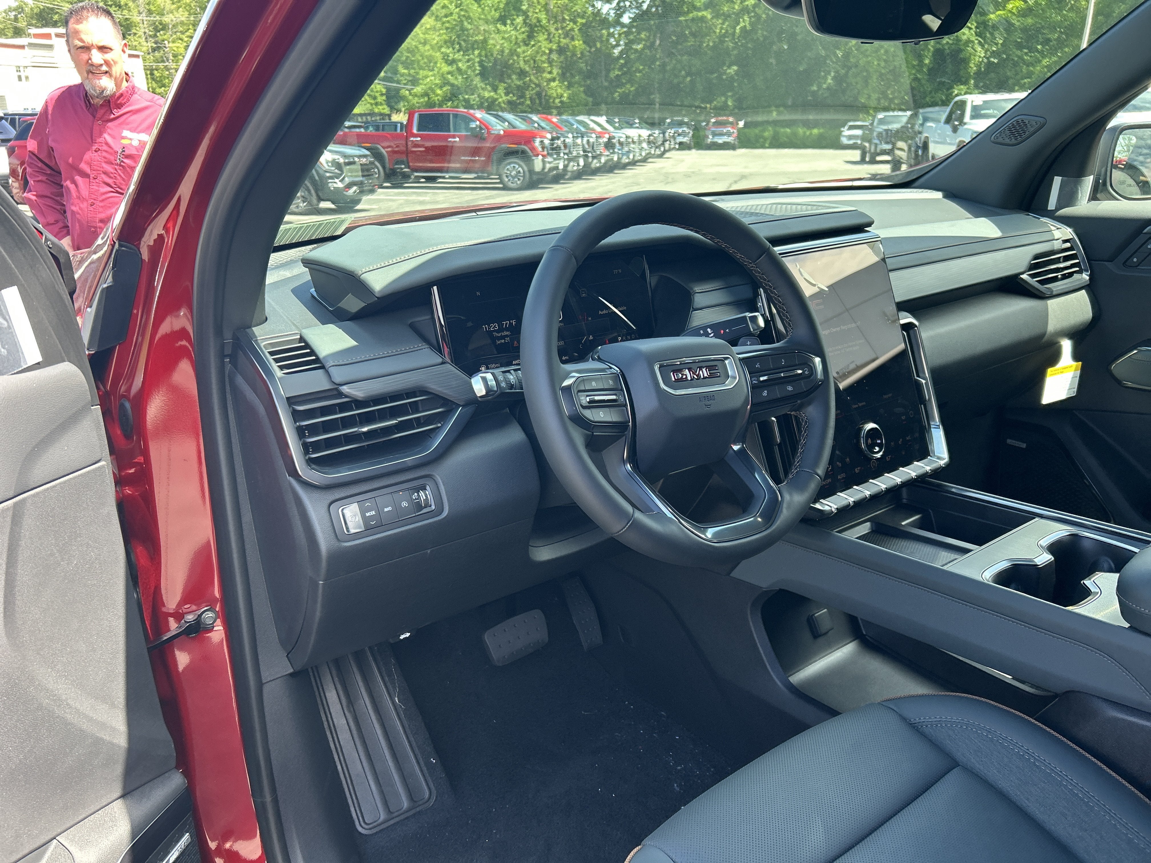 2026 GMC Acadia AT4