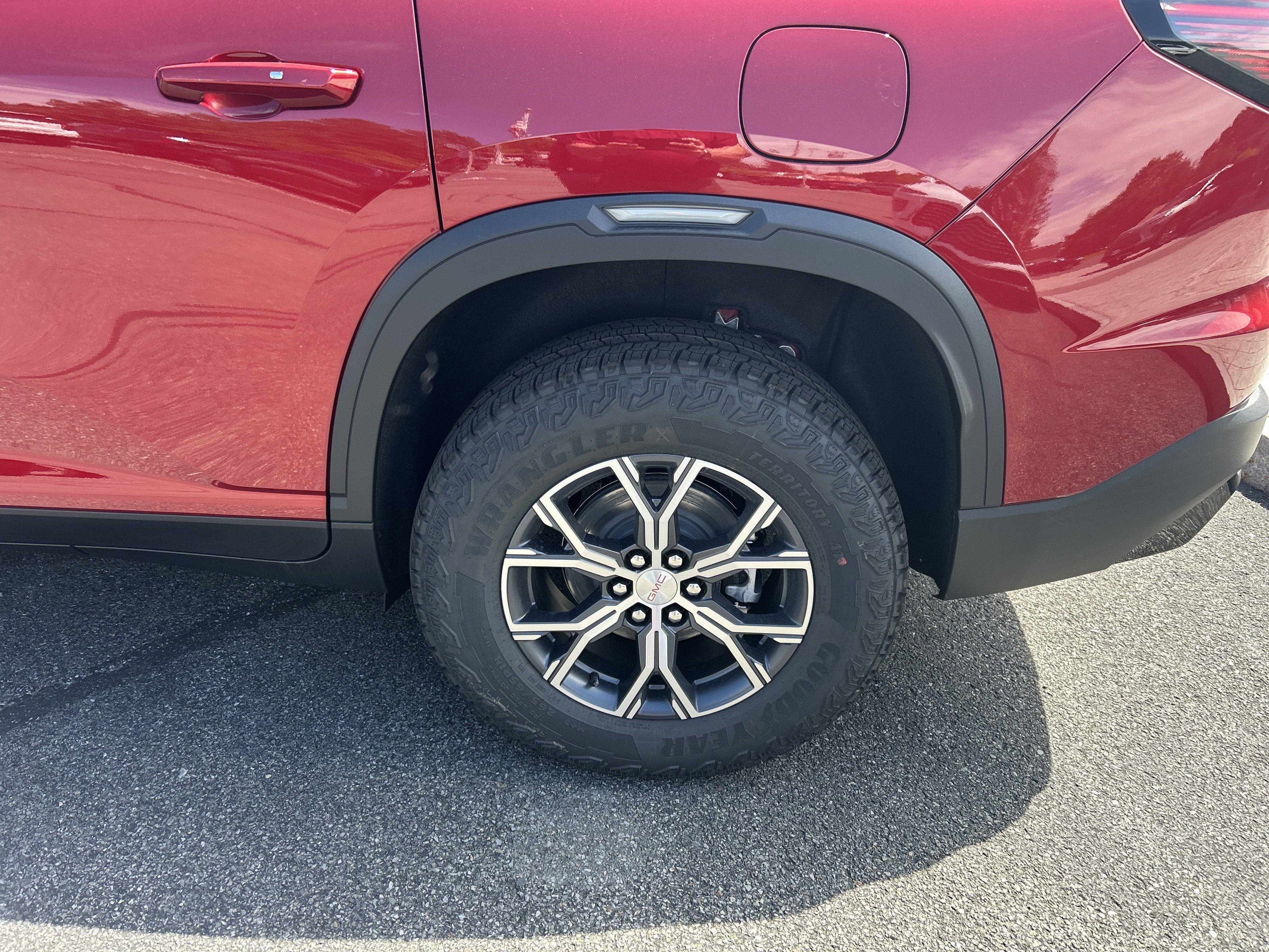 2026 GMC Acadia AT4