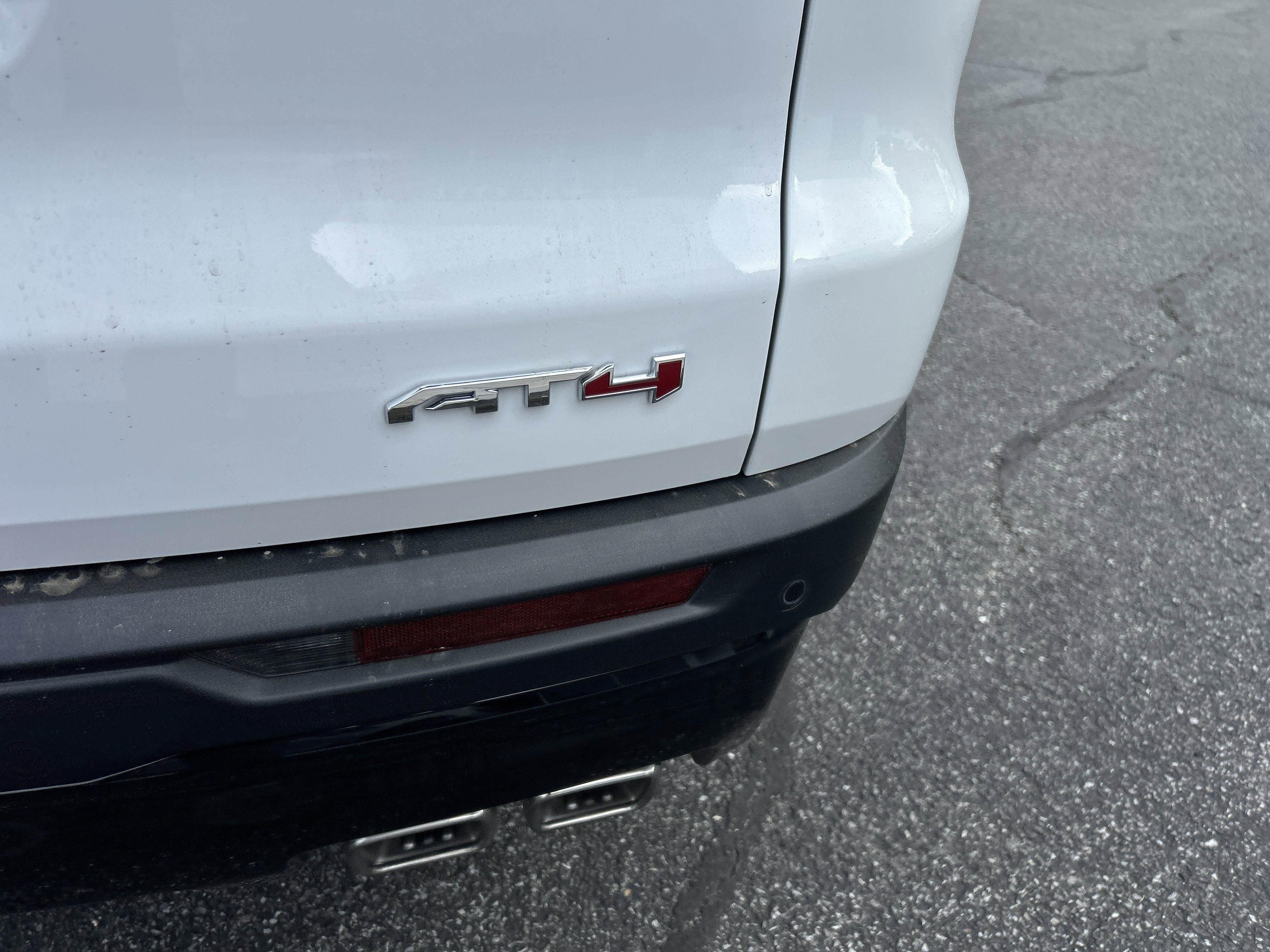 2026 GMC Acadia AT4