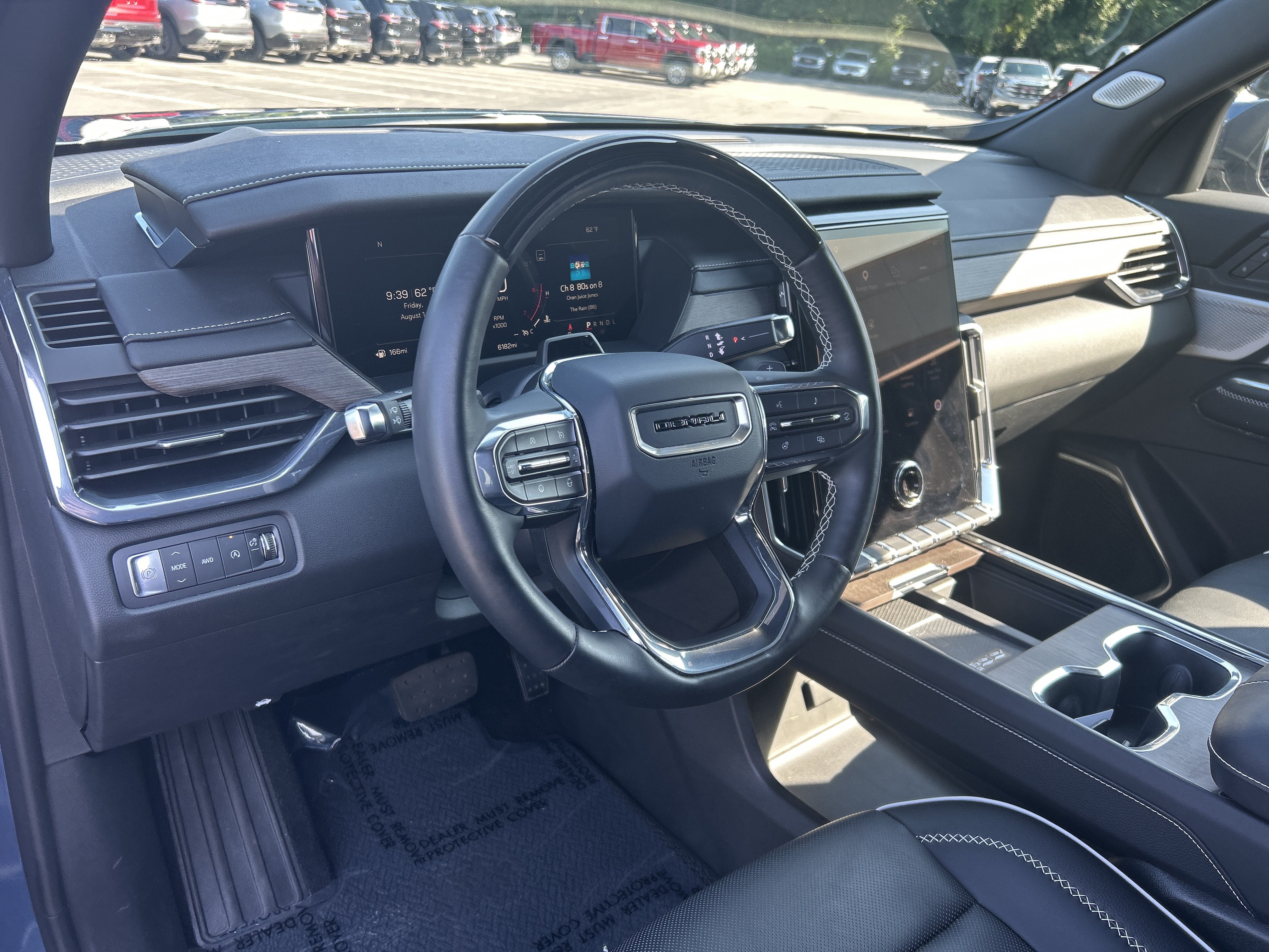 2025 GMC Acadia Denali