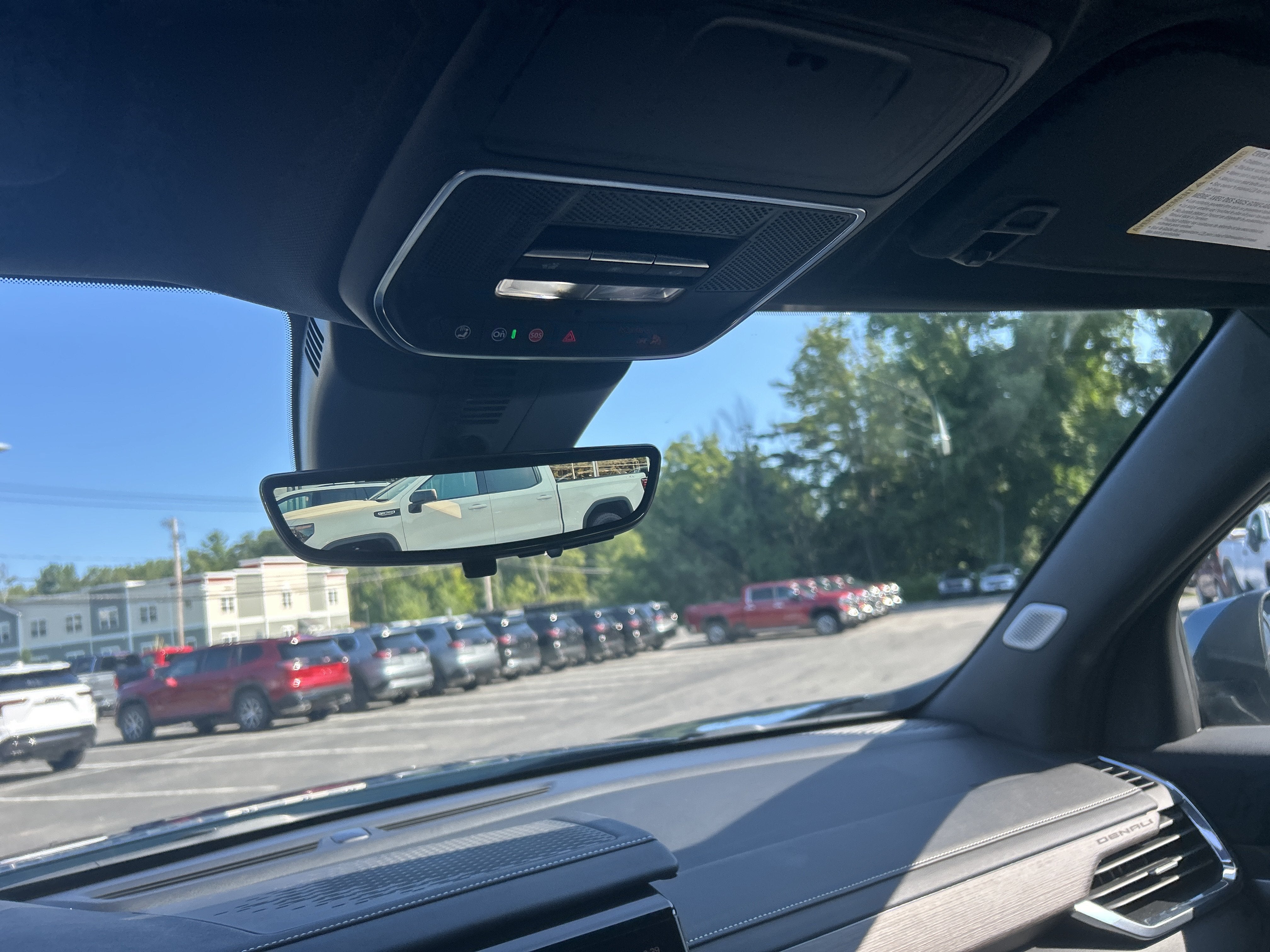 2025 GMC Acadia Denali