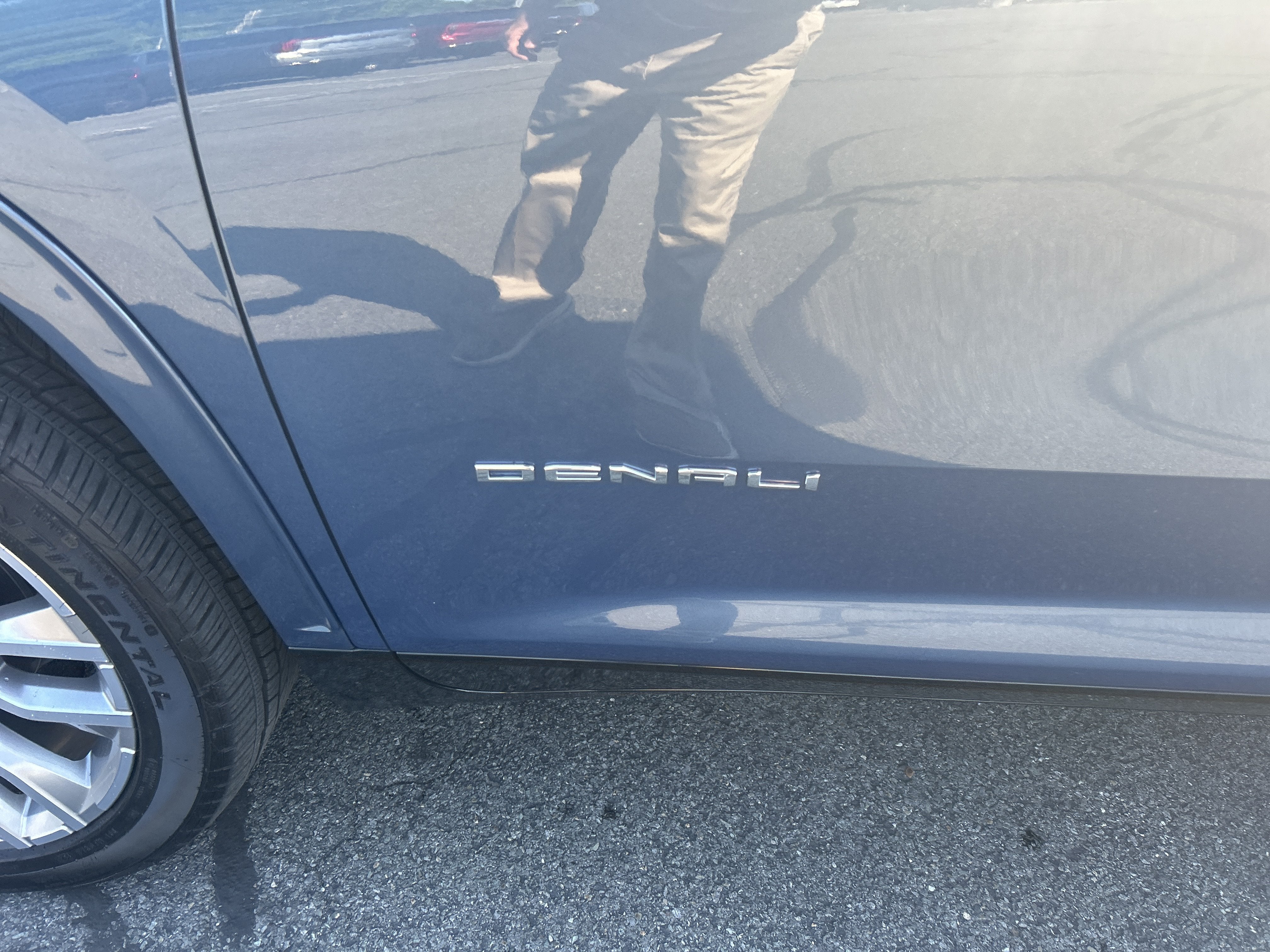 2025 GMC Acadia Denali