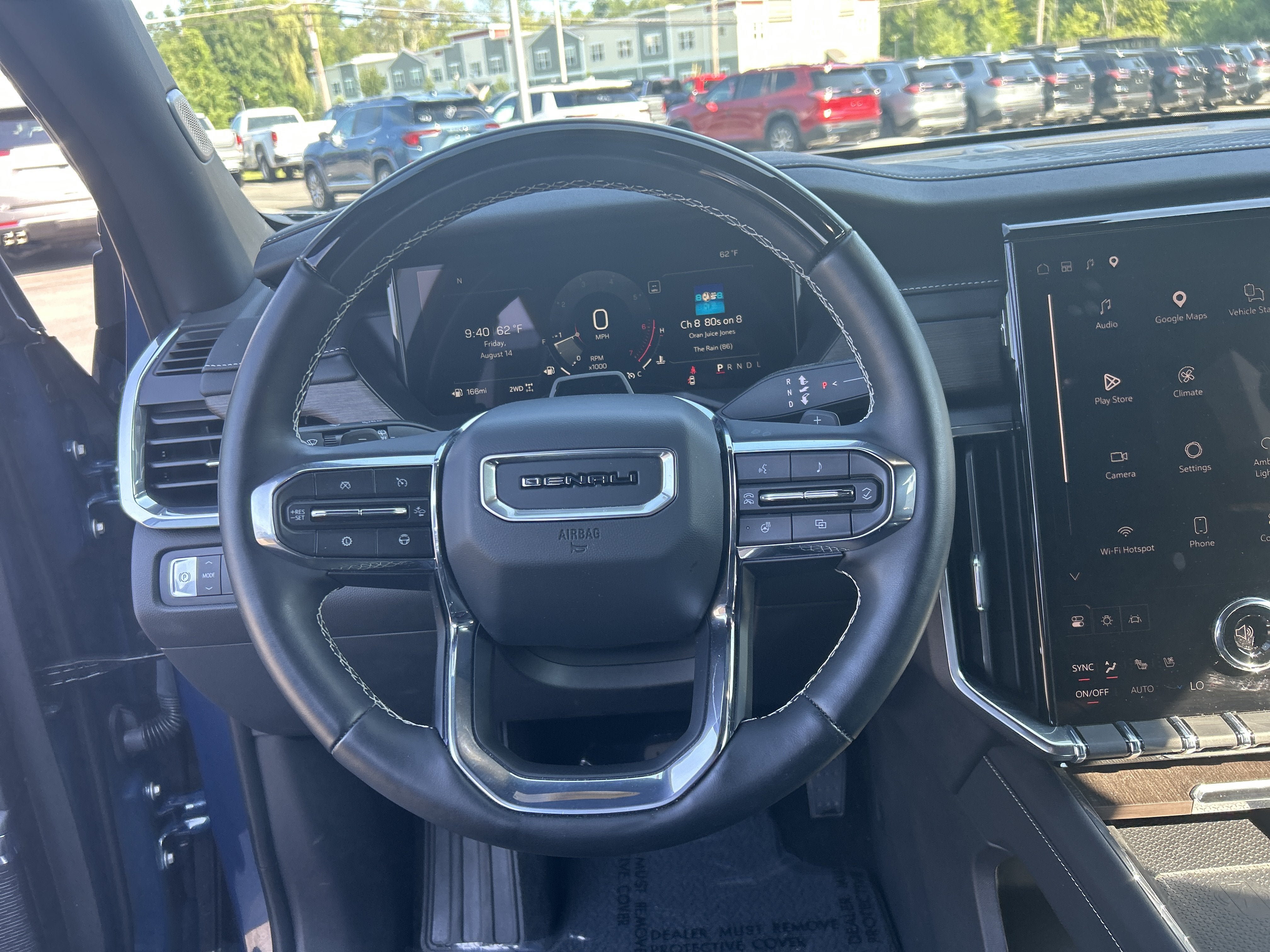 2025 GMC Acadia Denali