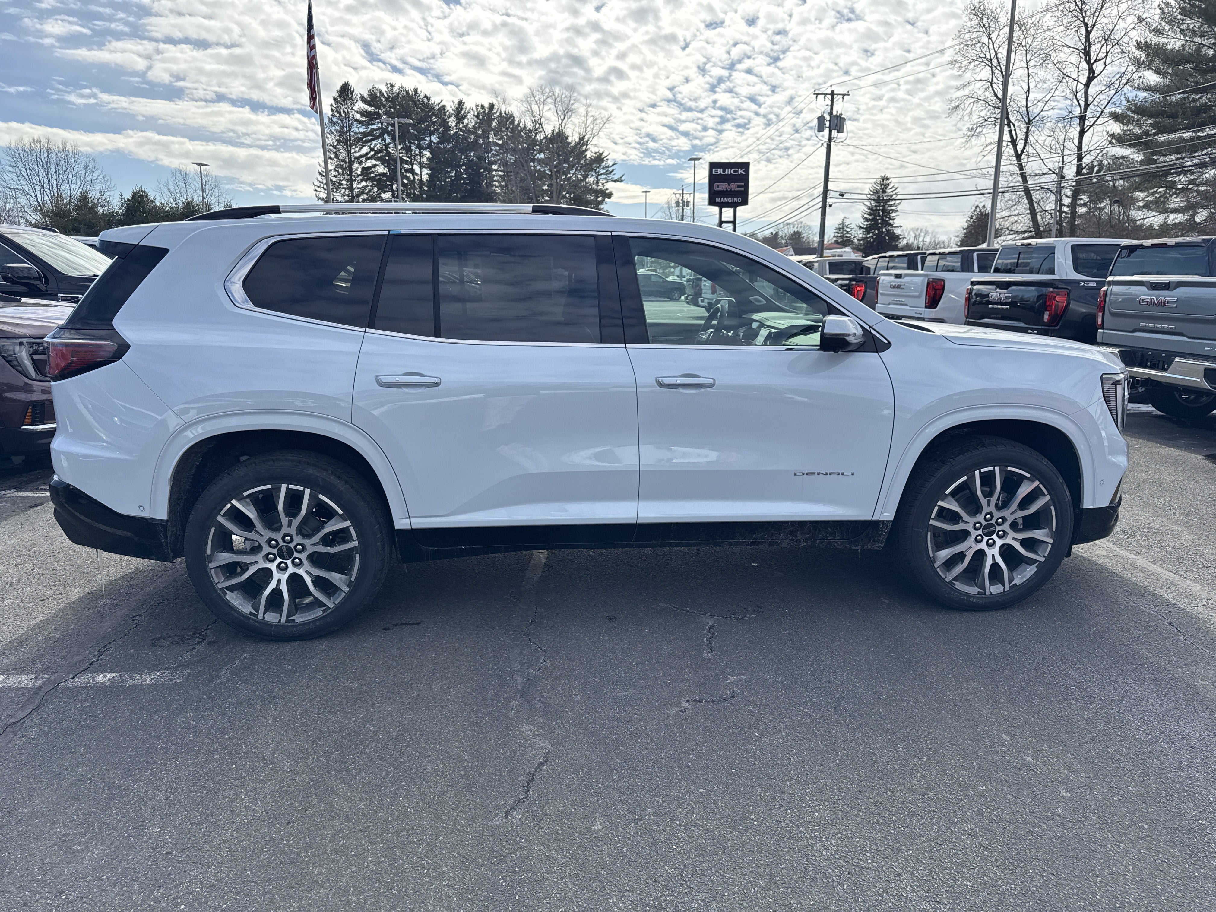 2026 GMC Acadia Denali Ultimate