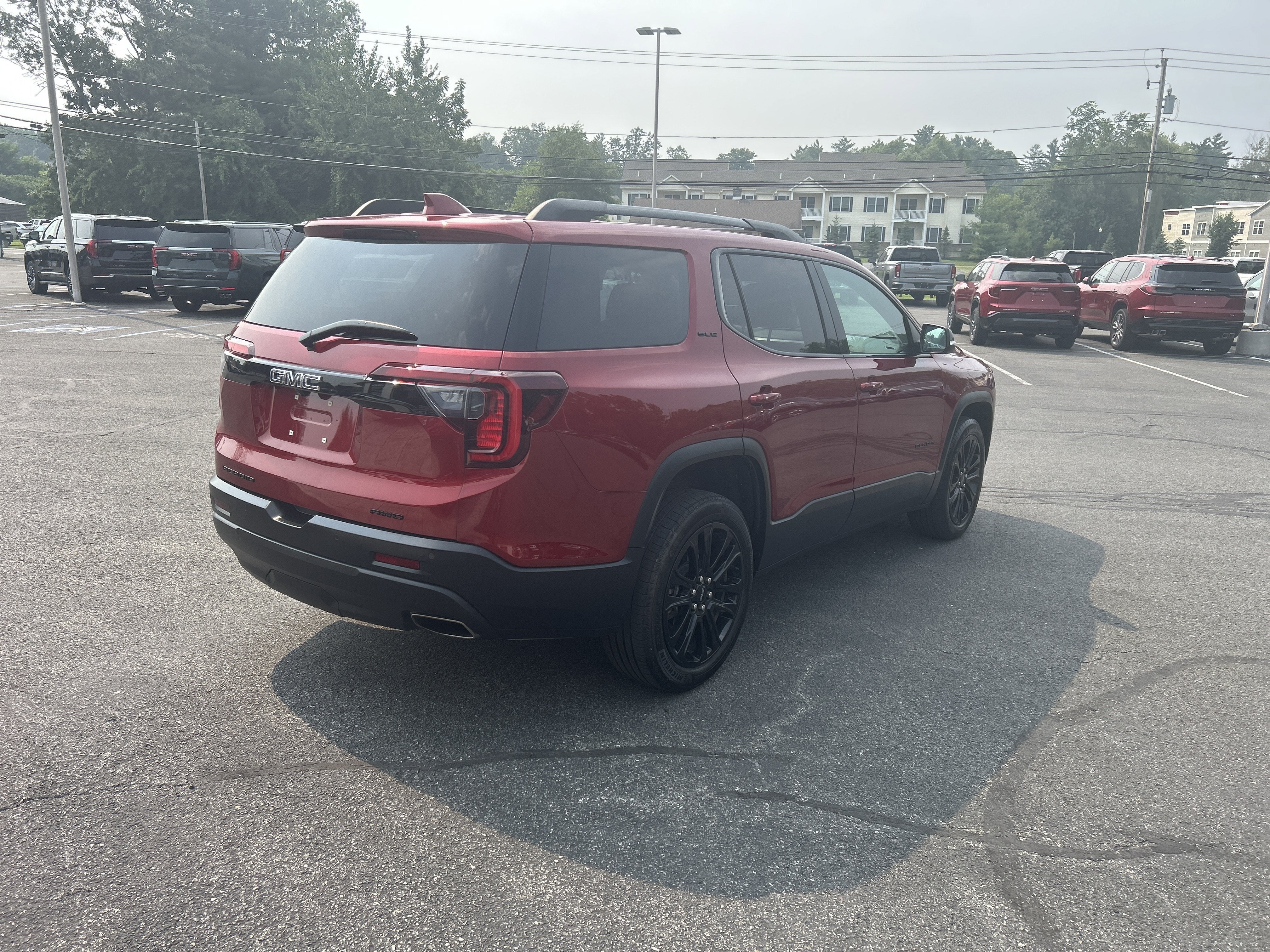 2023 GMC Acadia SLE