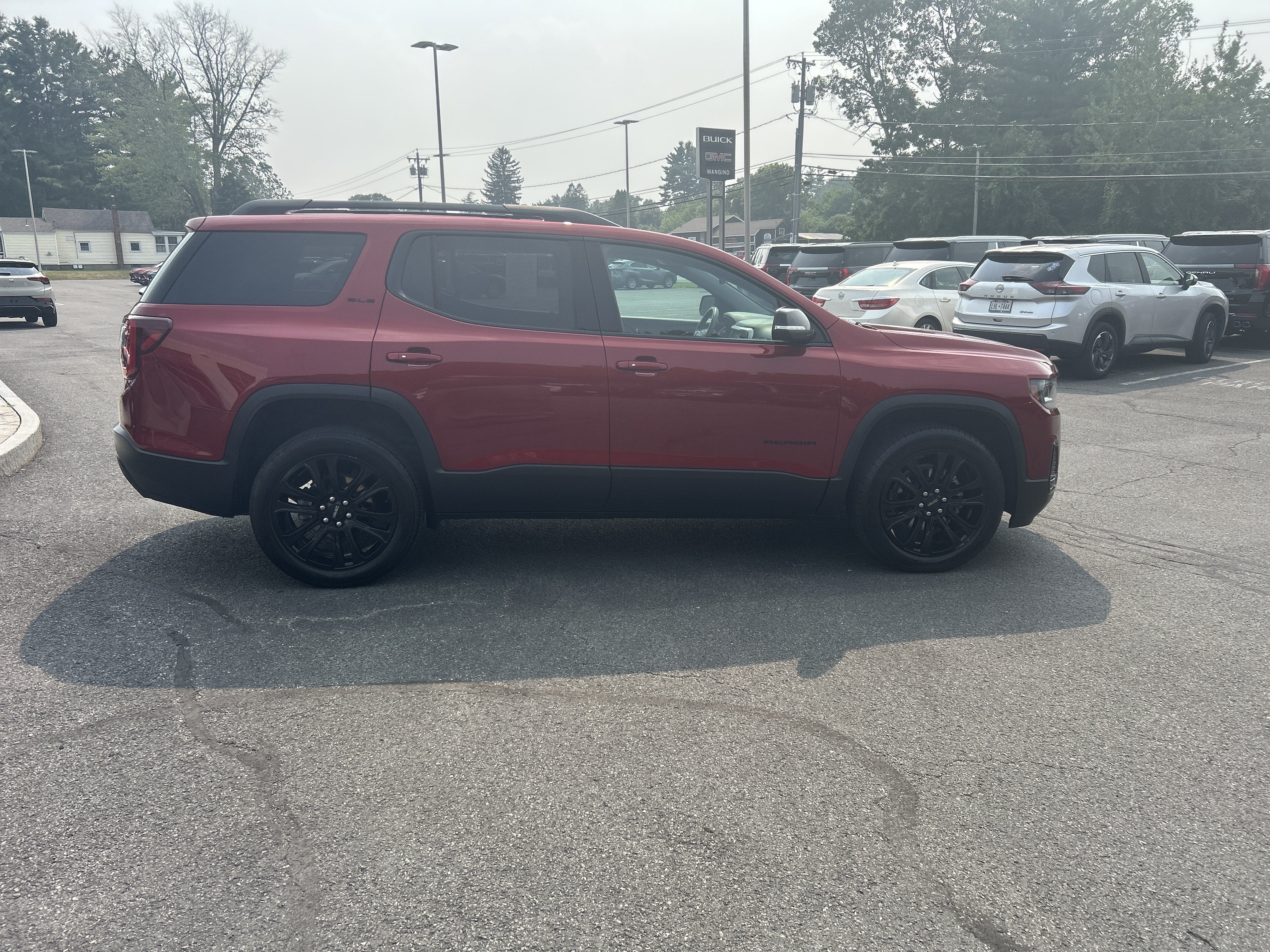 2023 GMC Acadia SLE