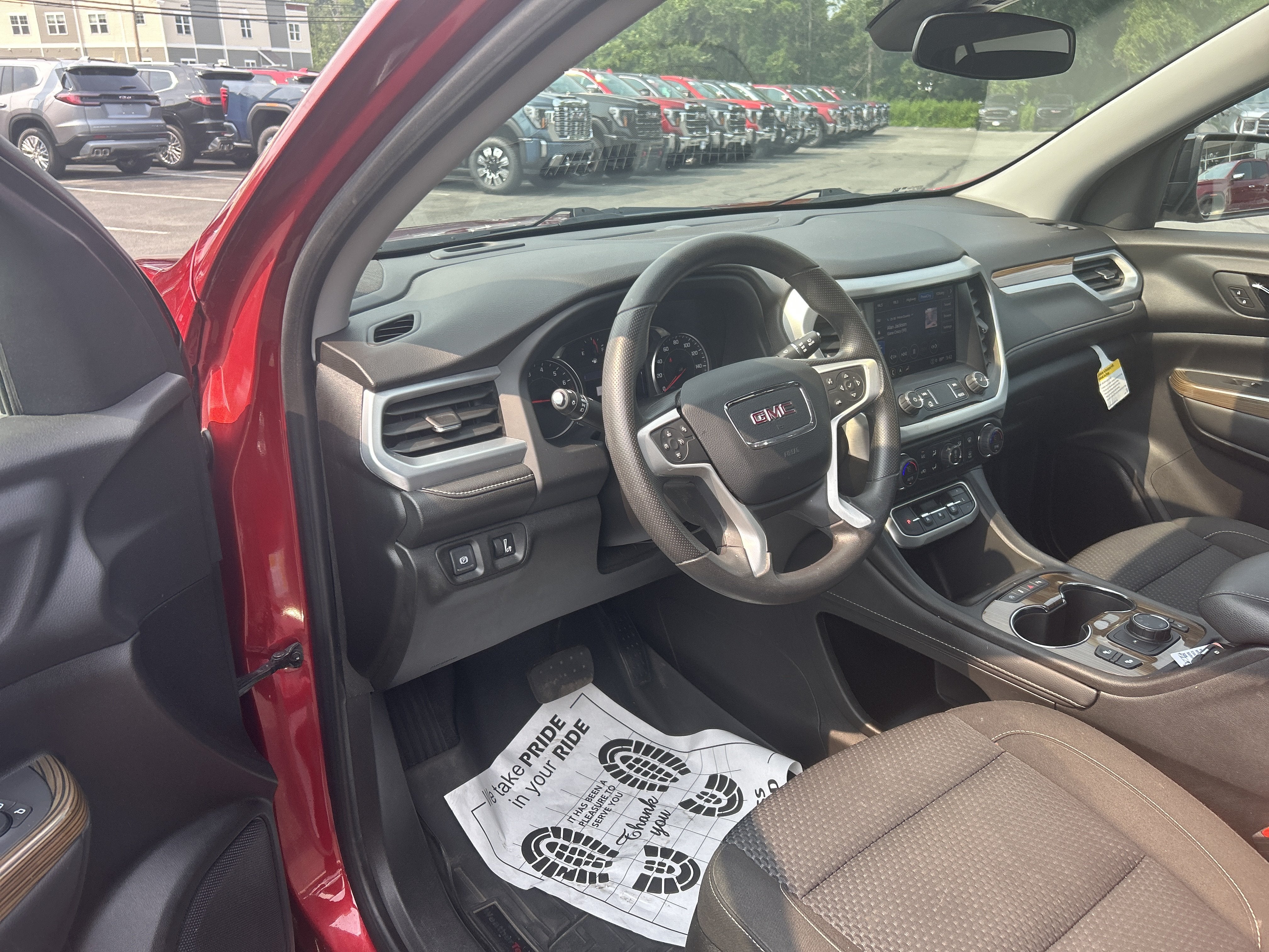 2023 GMC Acadia SLE