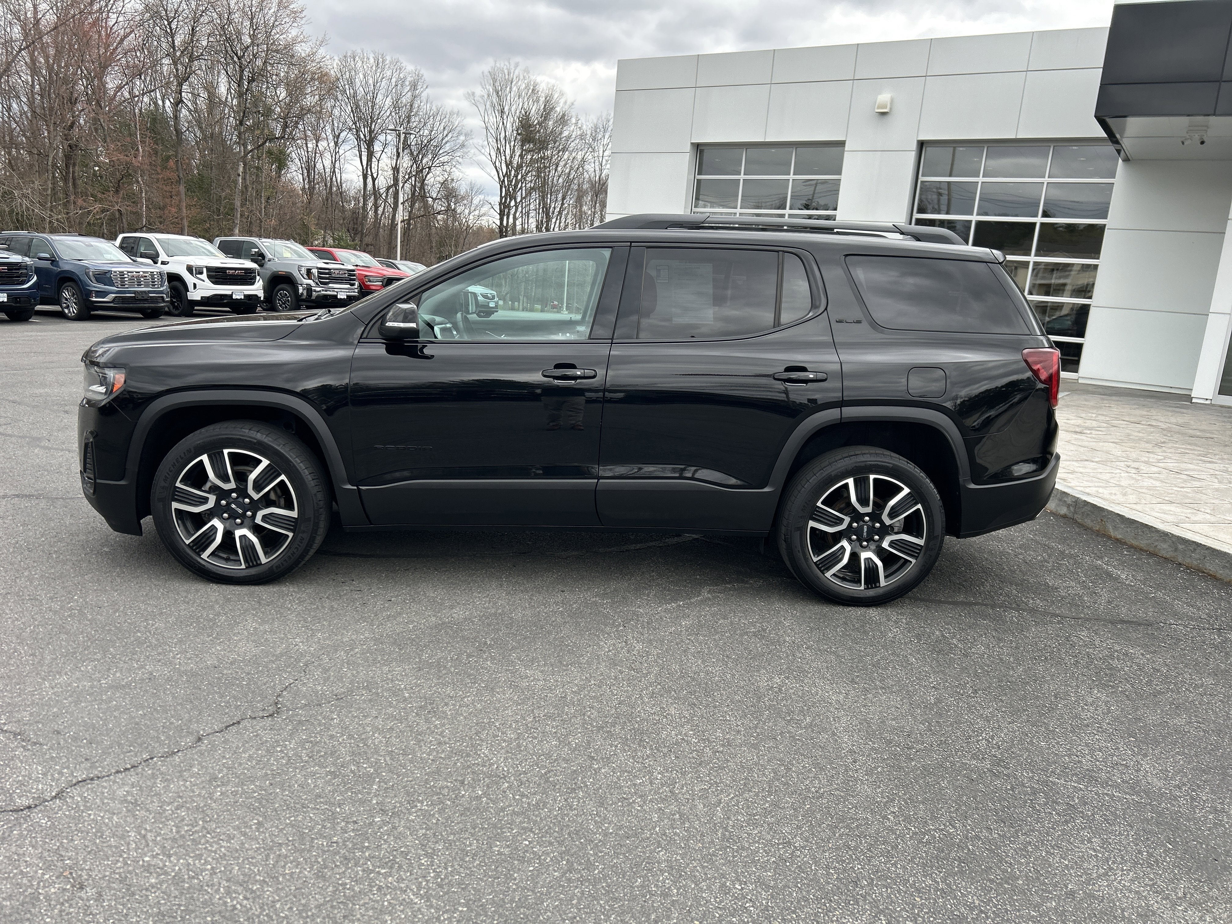 2021 GMC Acadia SLE