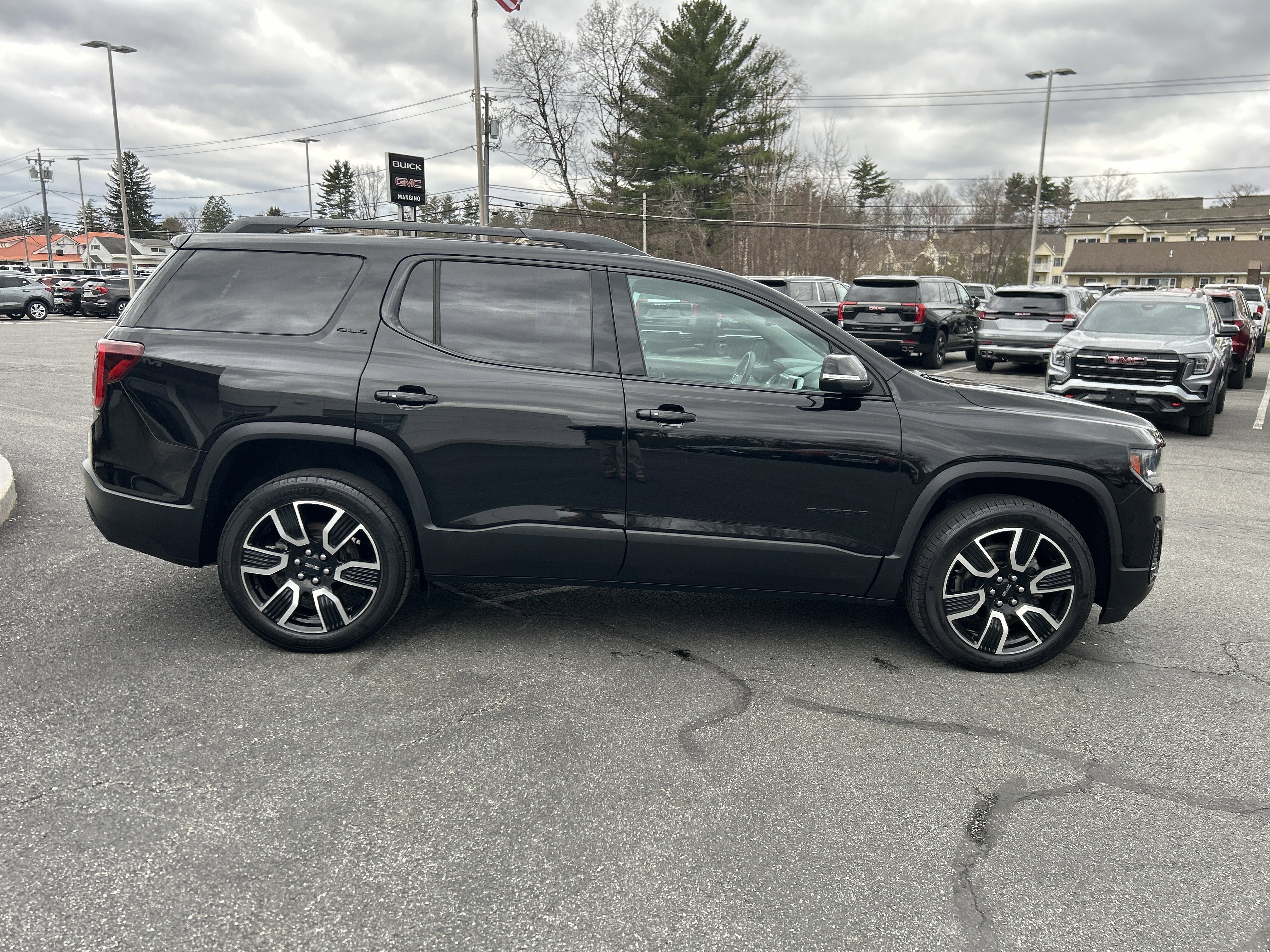 2021 GMC Acadia SLE