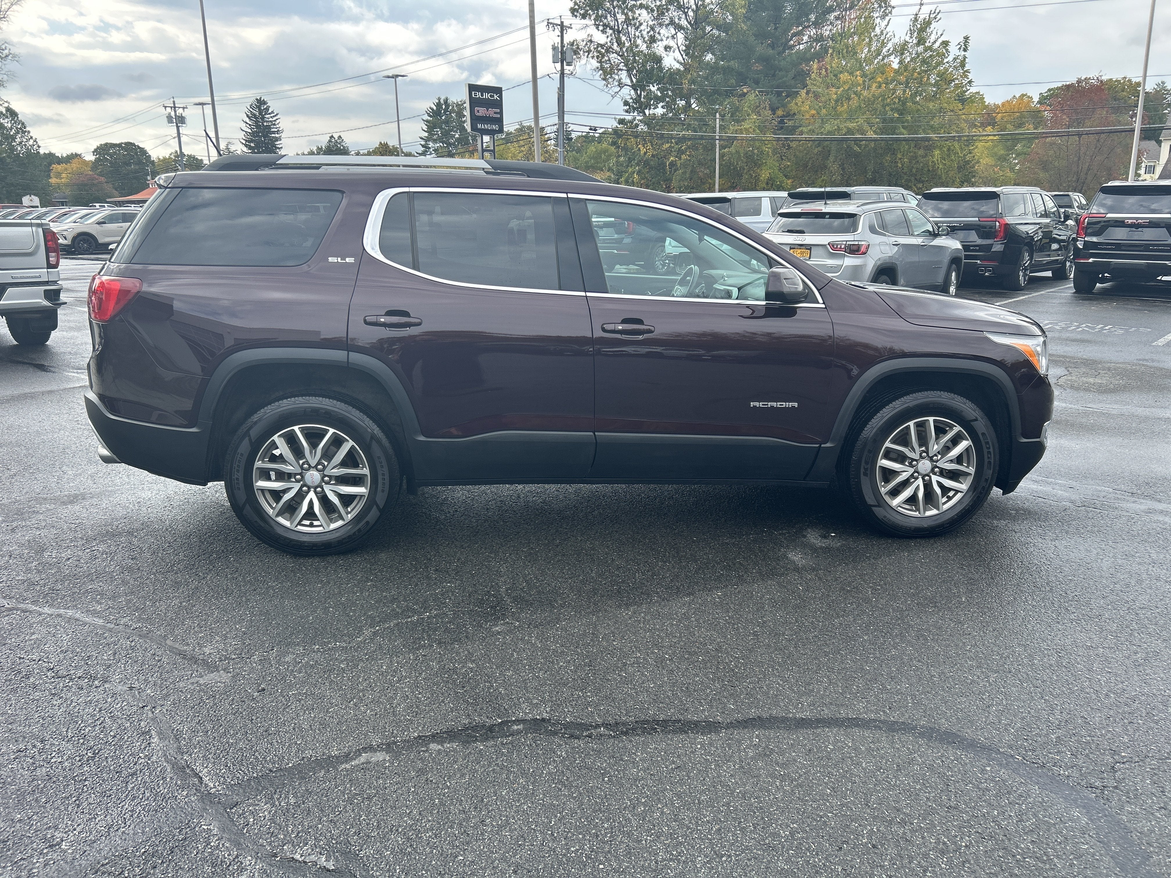 2018 GMC Acadia SLE