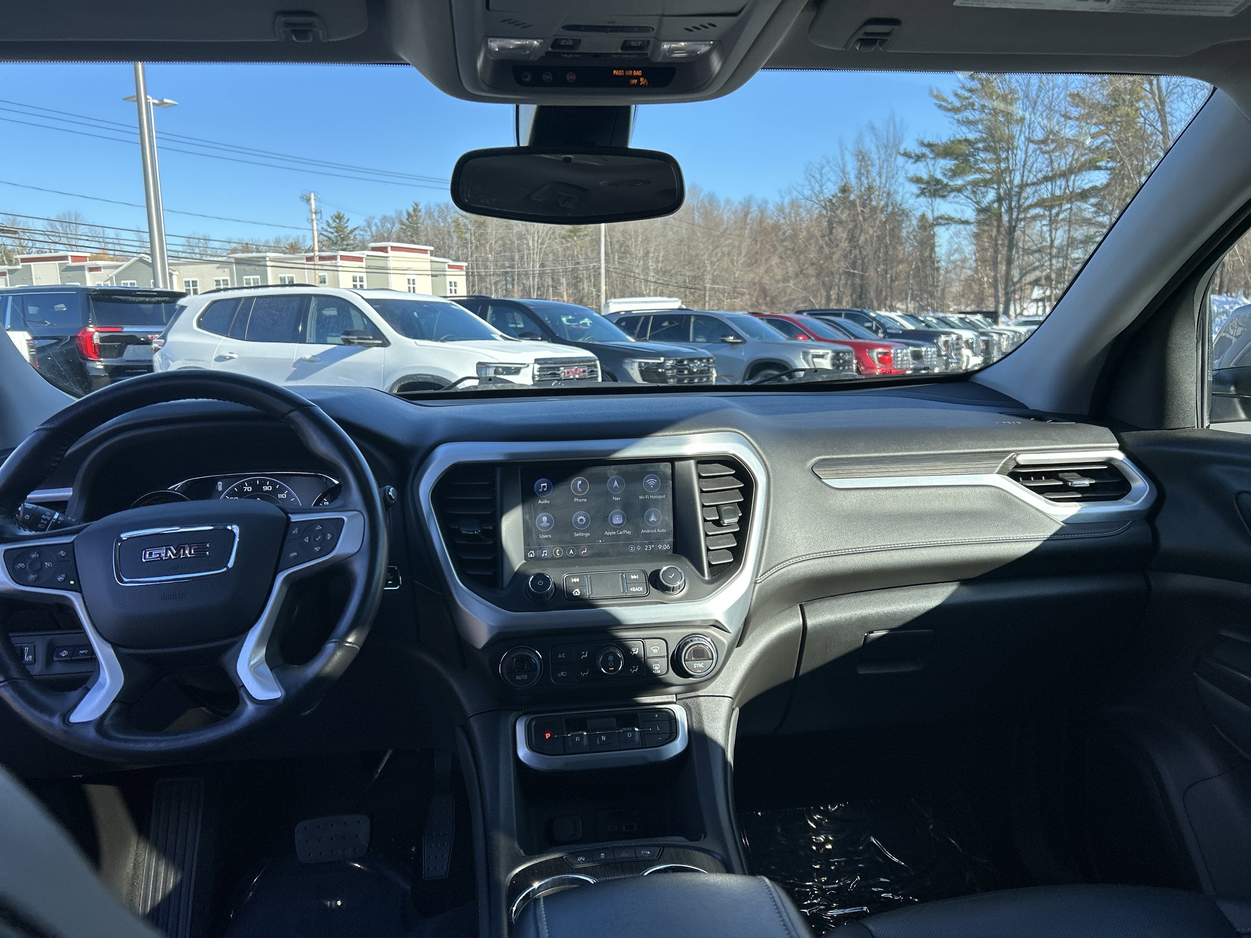 2022 GMC Acadia SLT