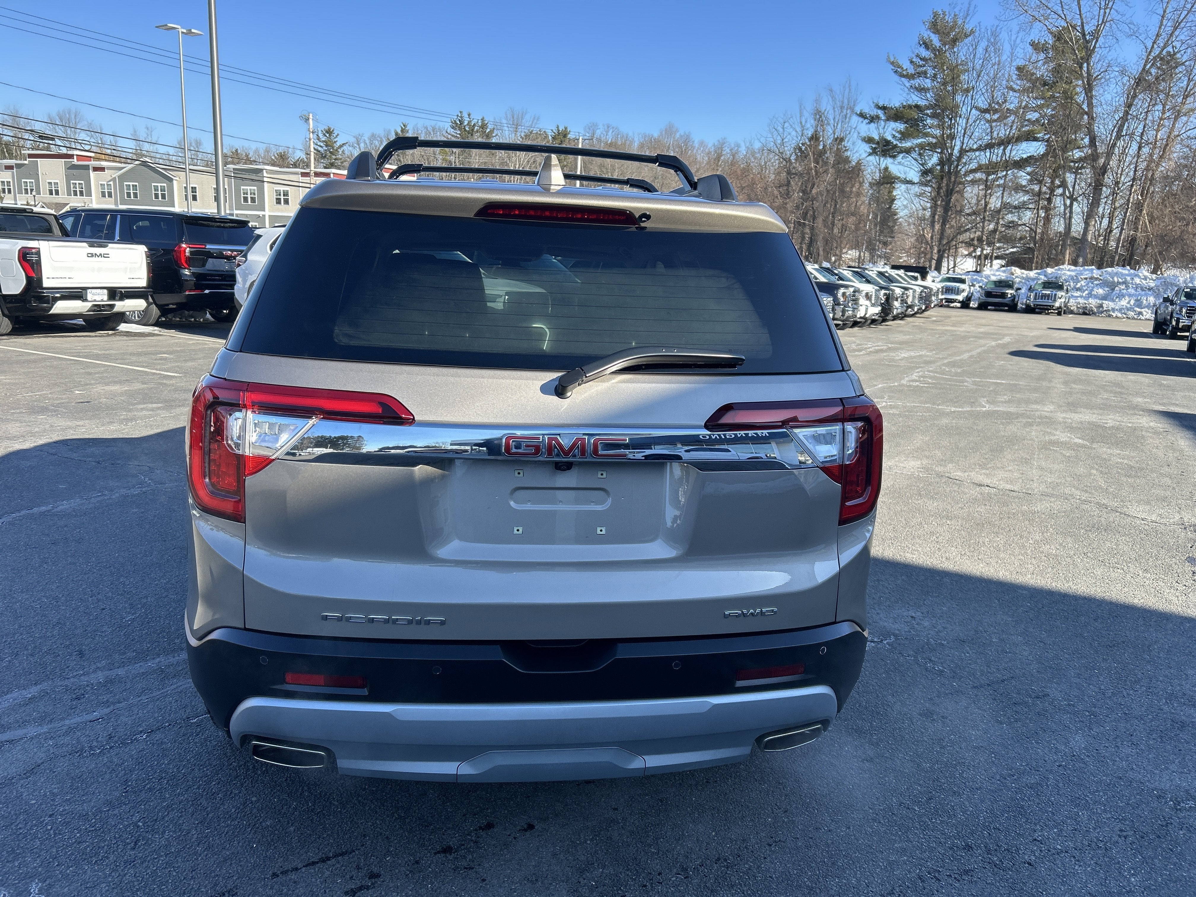 2022 GMC Acadia SLT