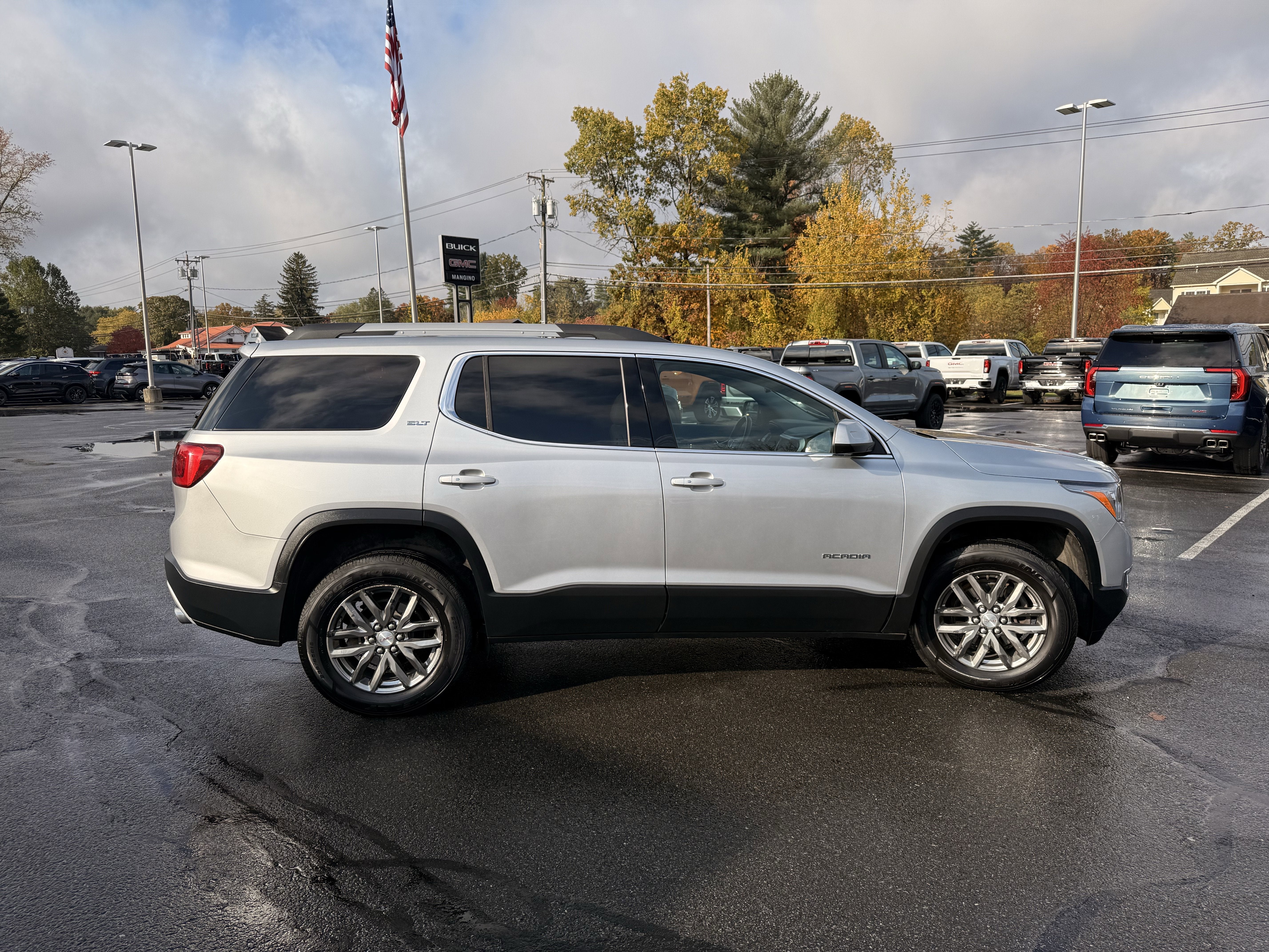 2019 GMC Acadia SLT