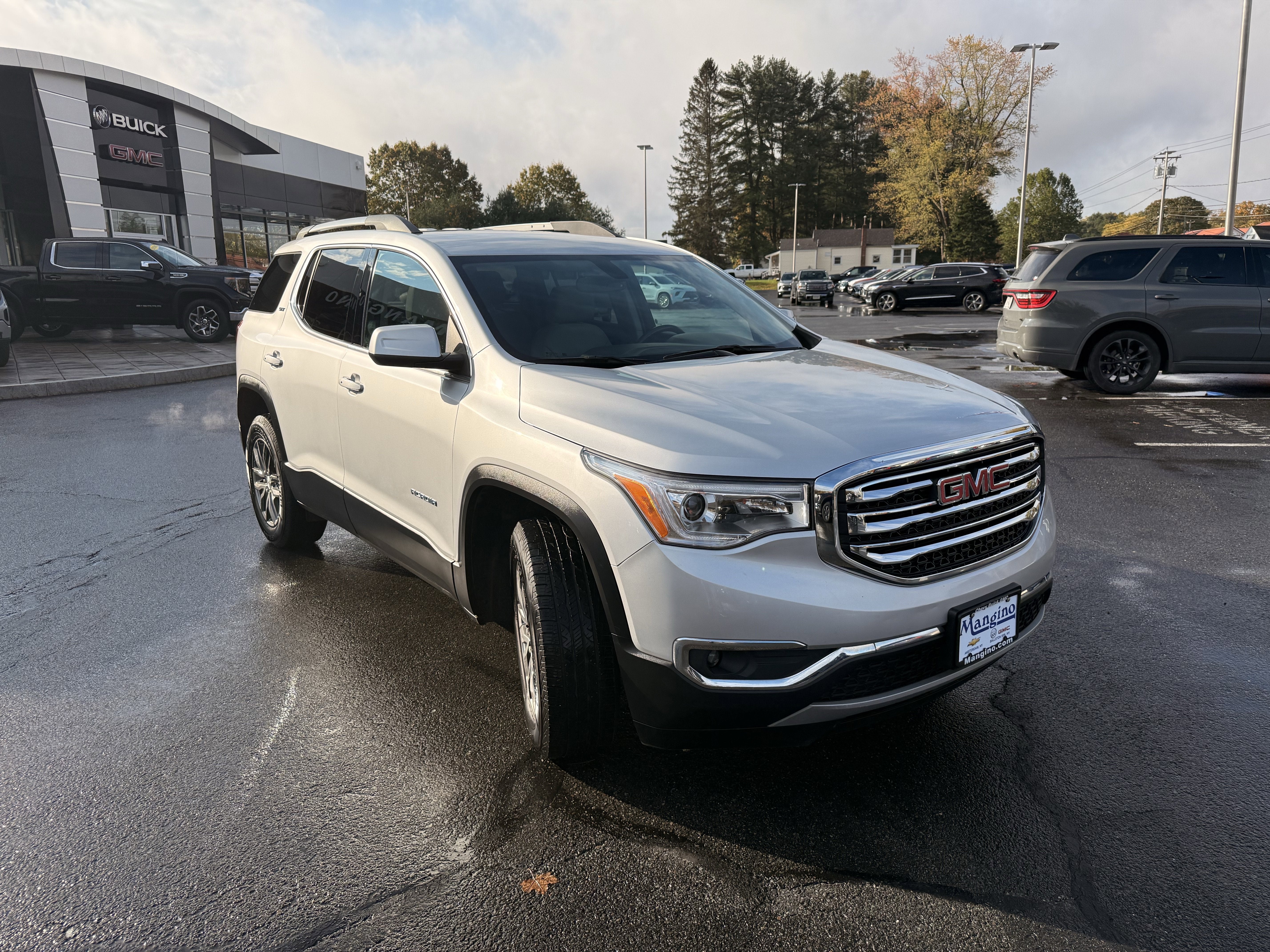 2019 GMC Acadia SLT