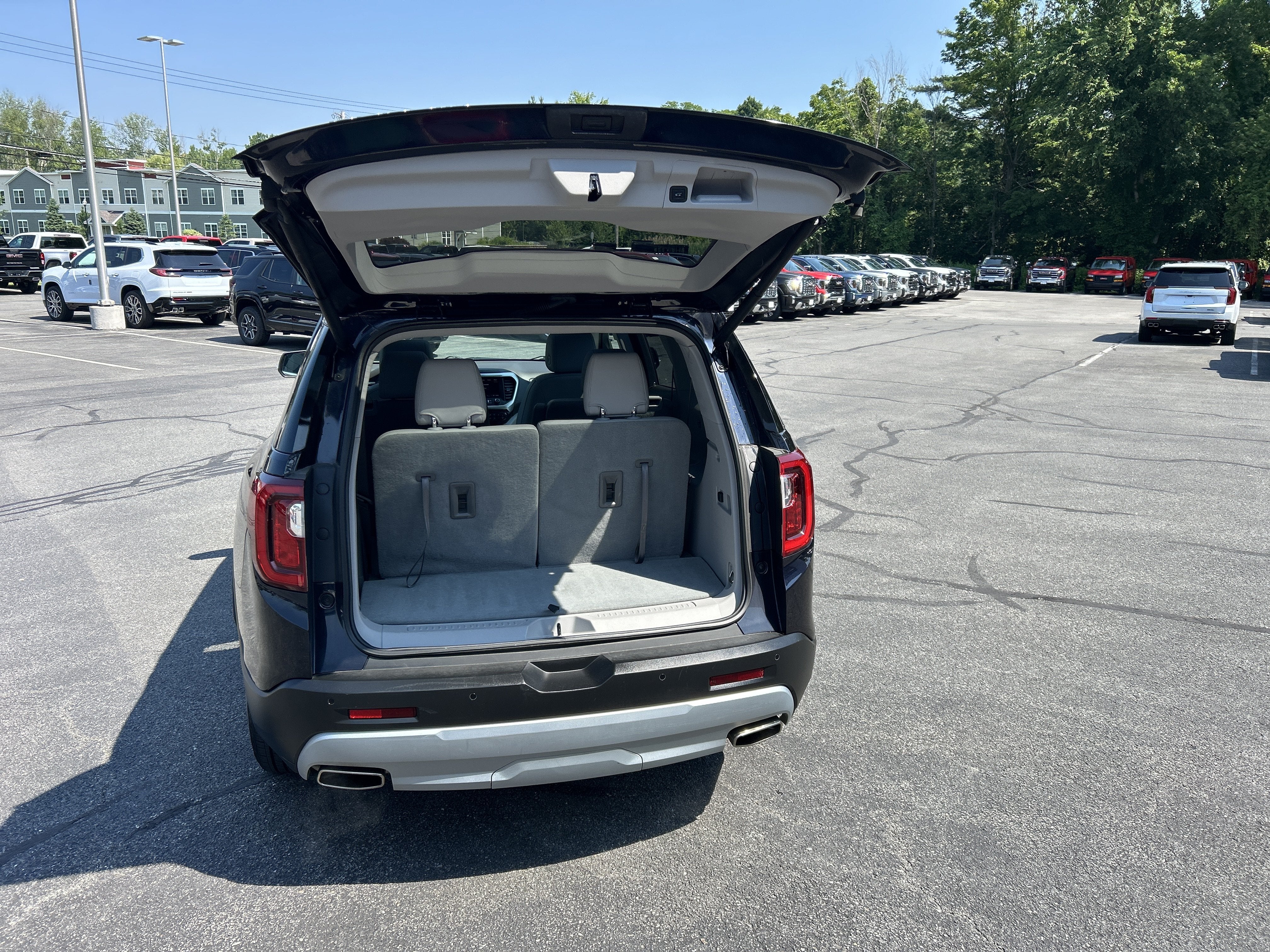 2021 GMC Acadia SLT