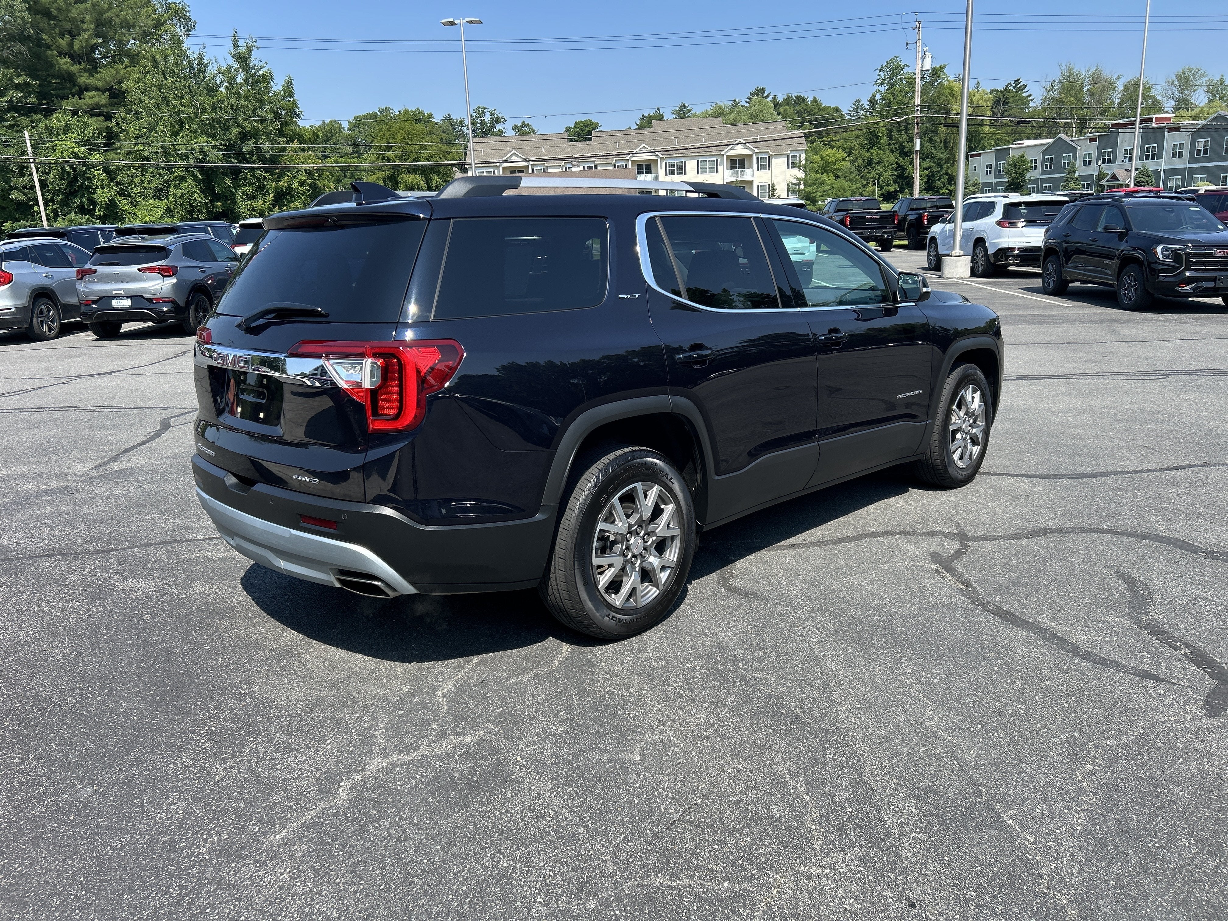 2021 GMC Acadia SLT