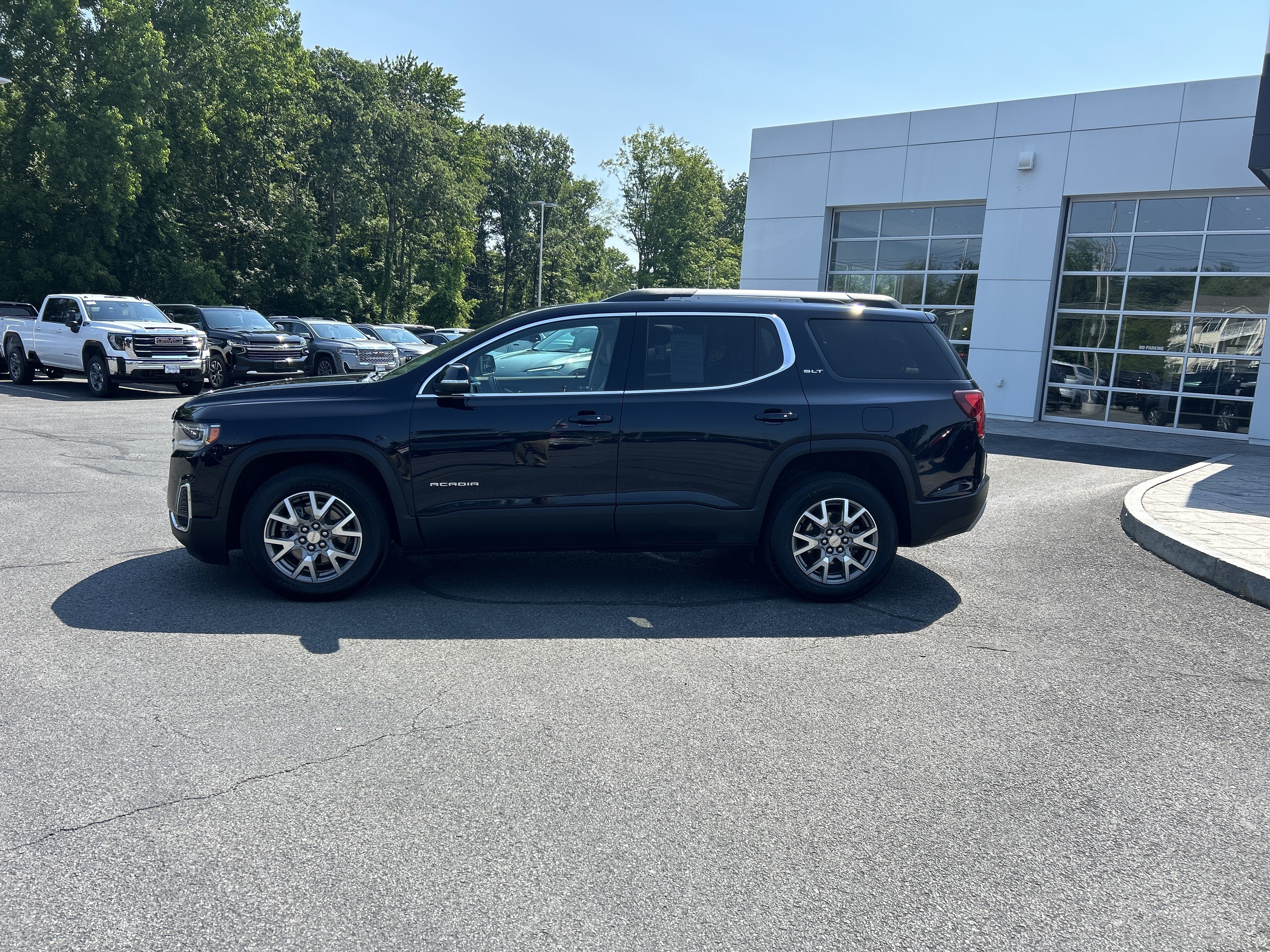 2021 GMC Acadia SLT